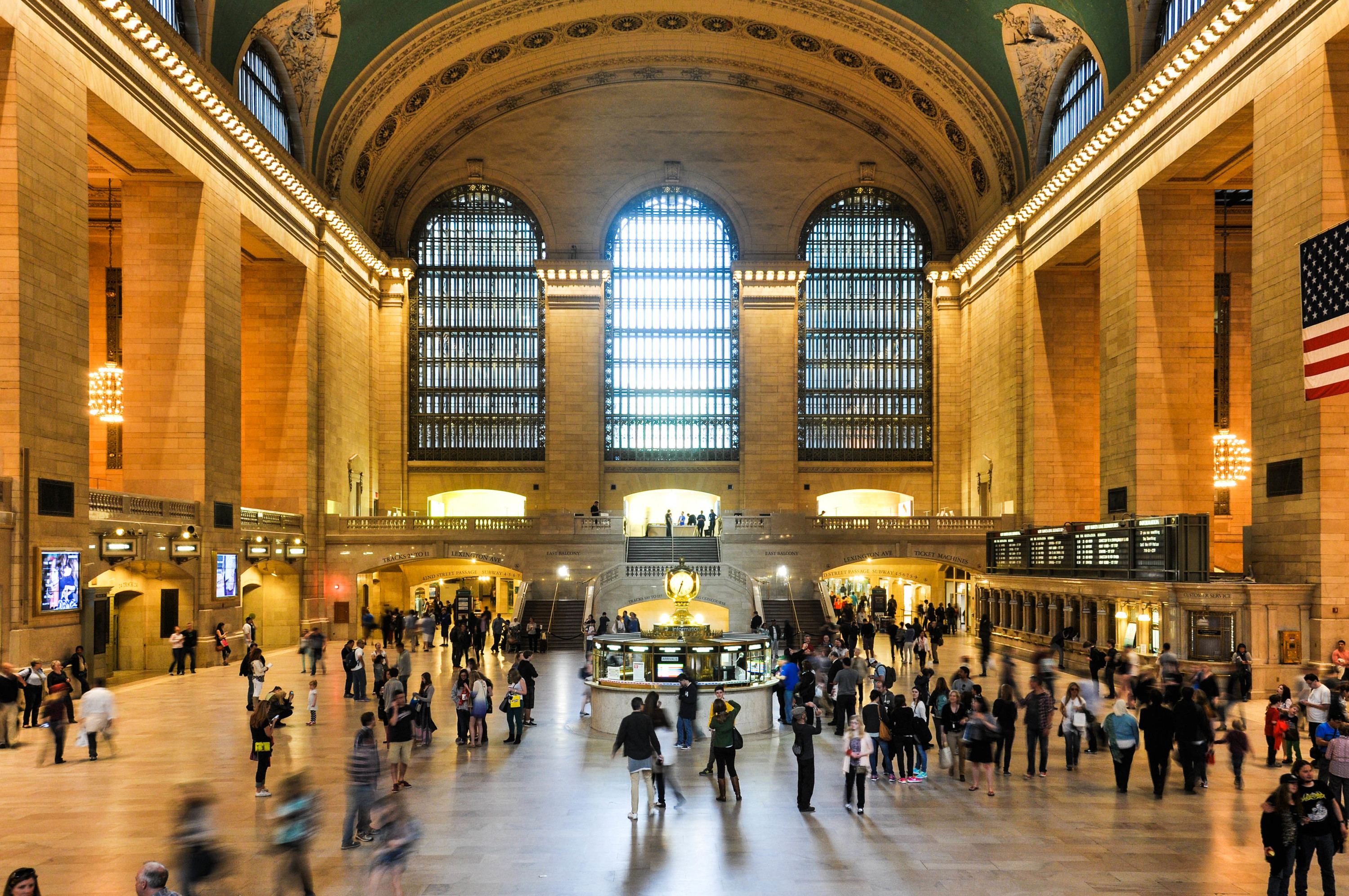 Grand Central Terminal guide including shopping, dining and bars