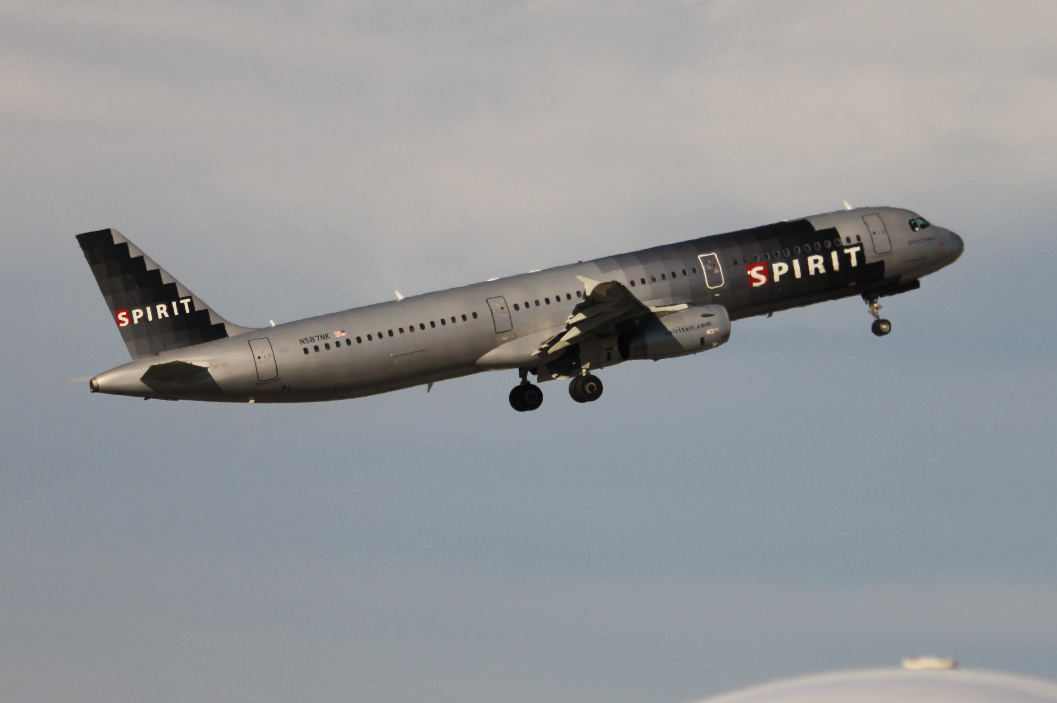 50 Shades of Grey Airline Liveries... well, nearly! - Airport ...