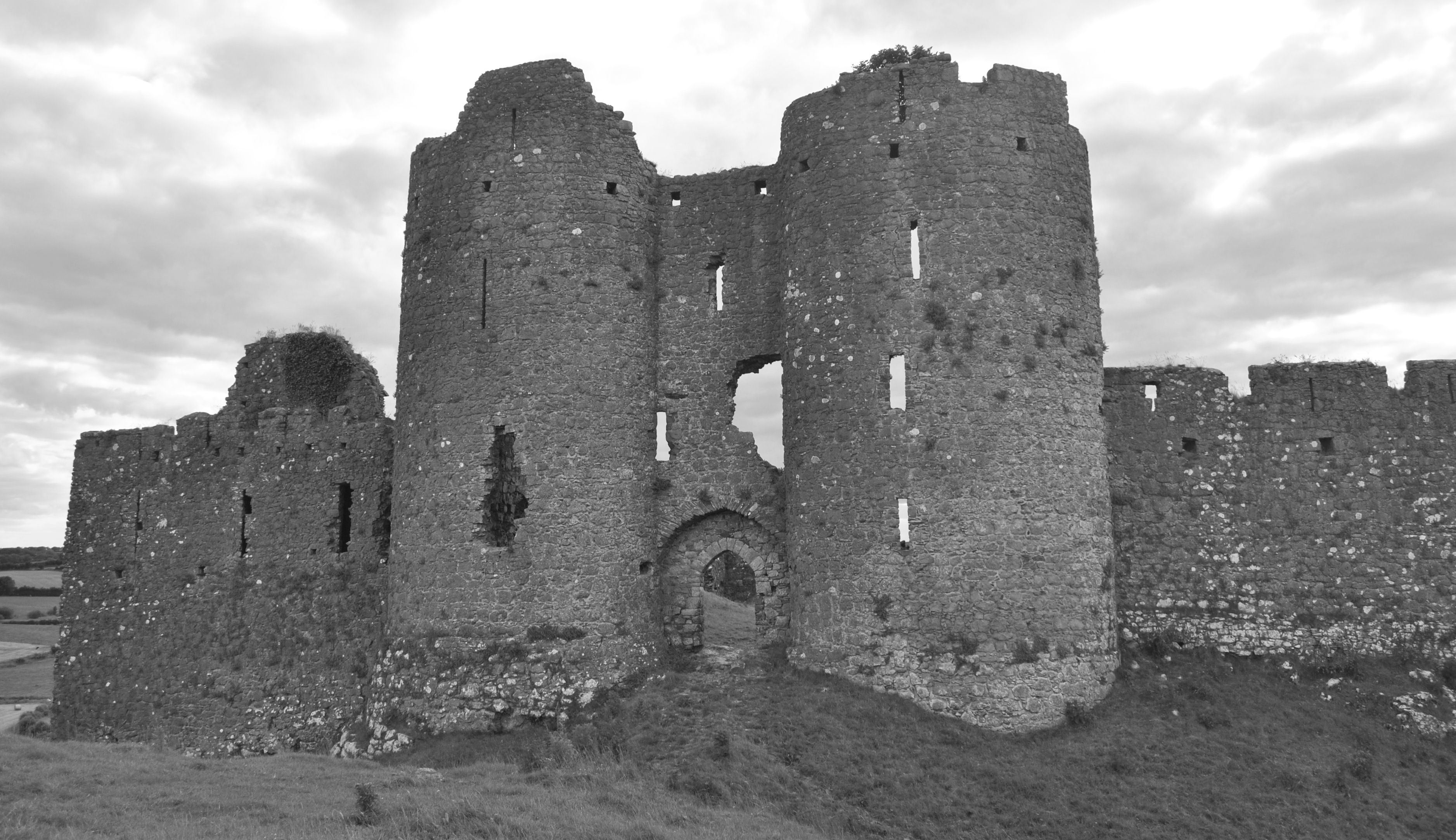 Castle Roche and the 'Red Wedding' • invisible ireland