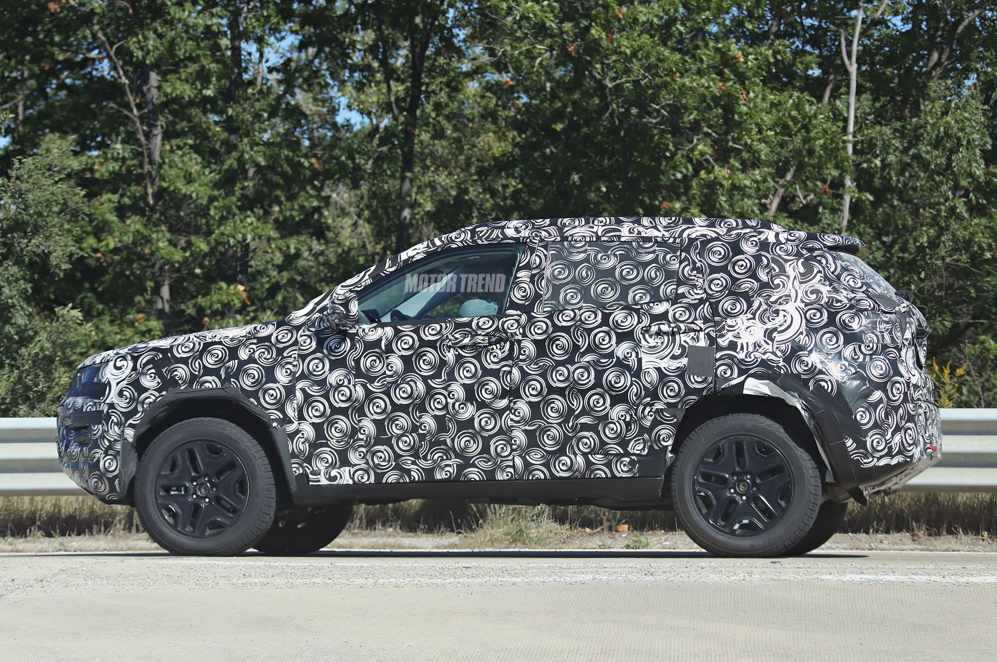 This New Jeep SUV Will Replace the Compass, Patriot