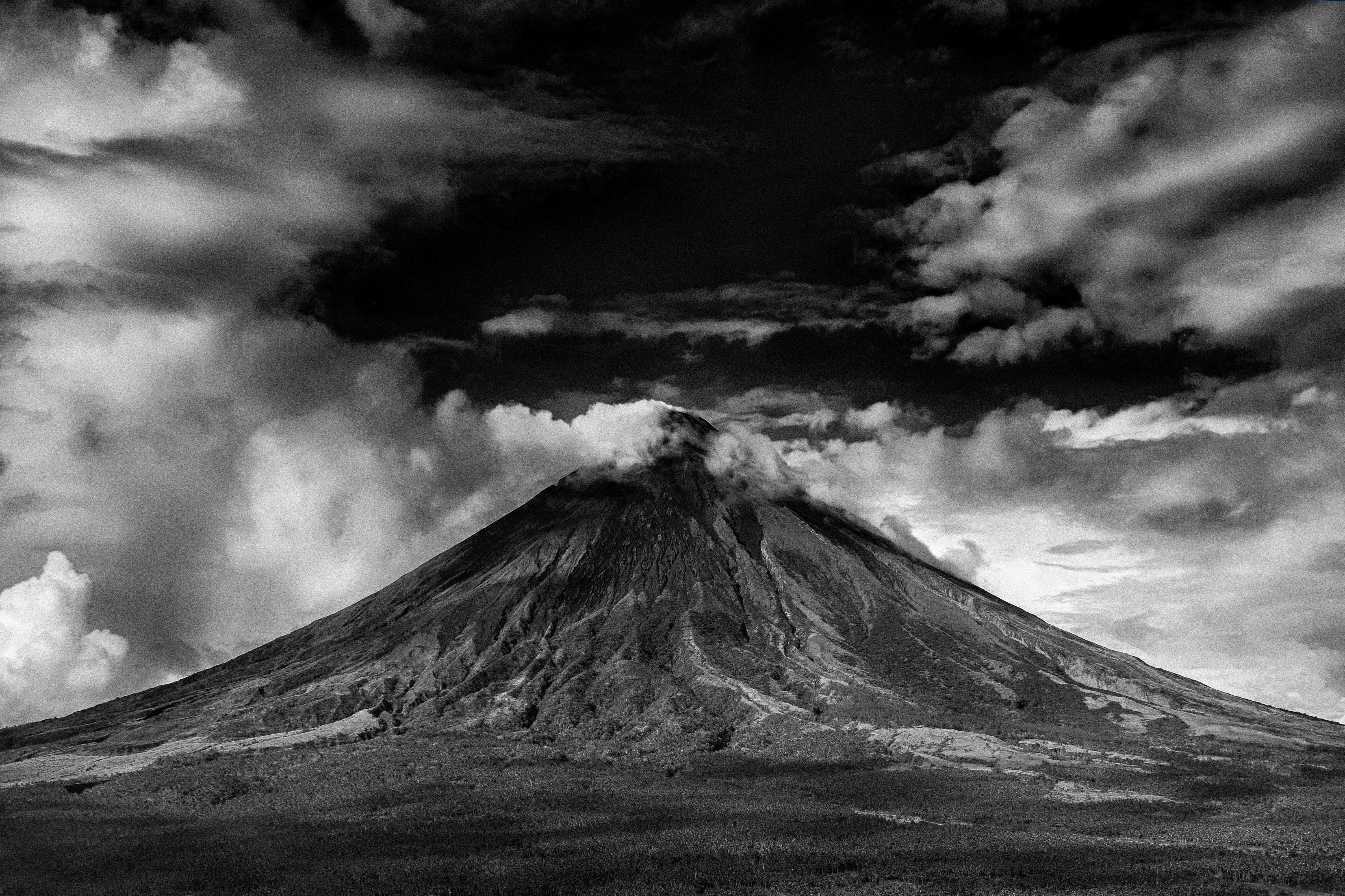 Gray Scale Photo of Active Volcano, Active, Mountain, Wasteland, Volcano, HQ Photo
