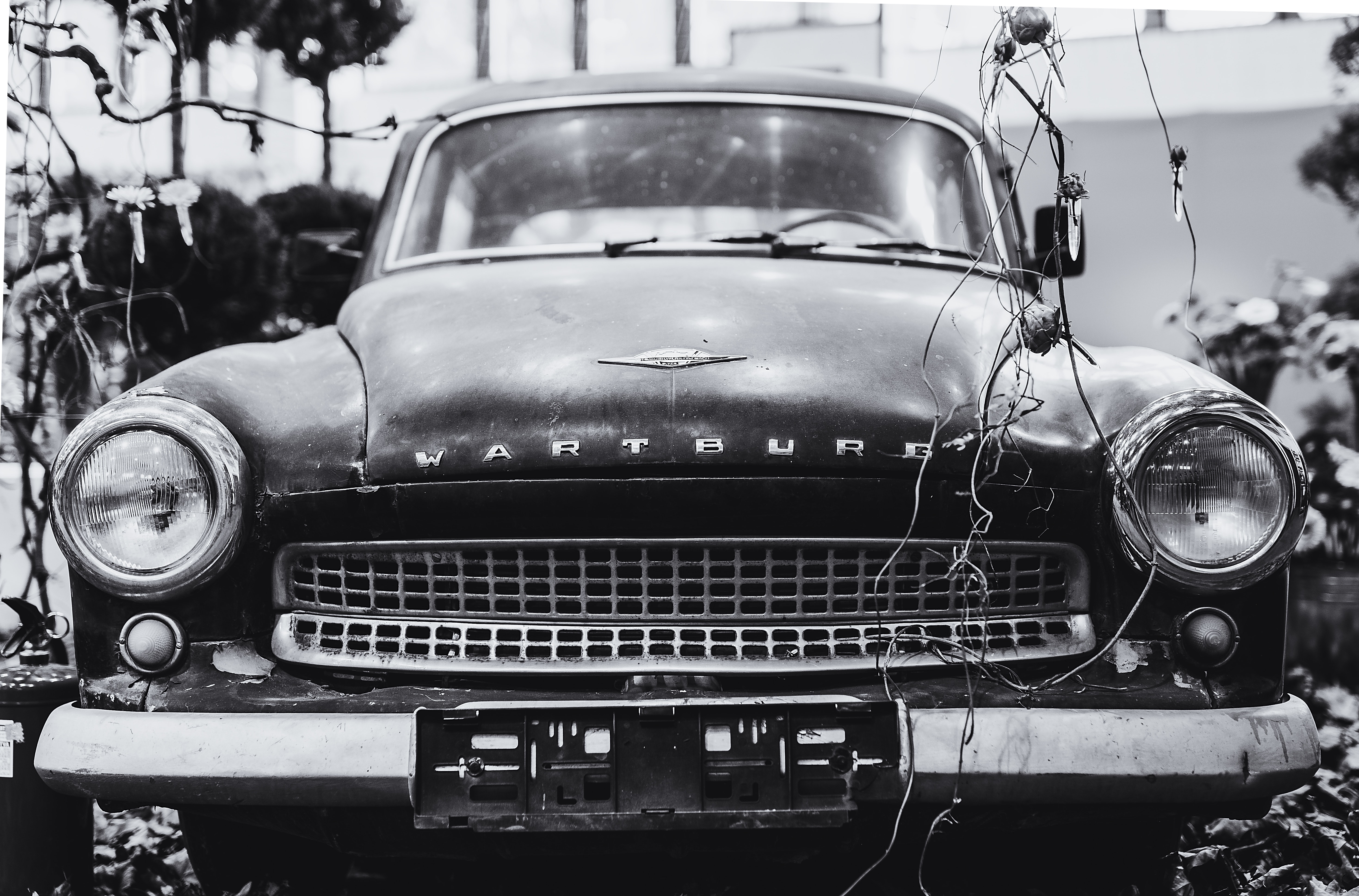 Grayscale photography wartburg car