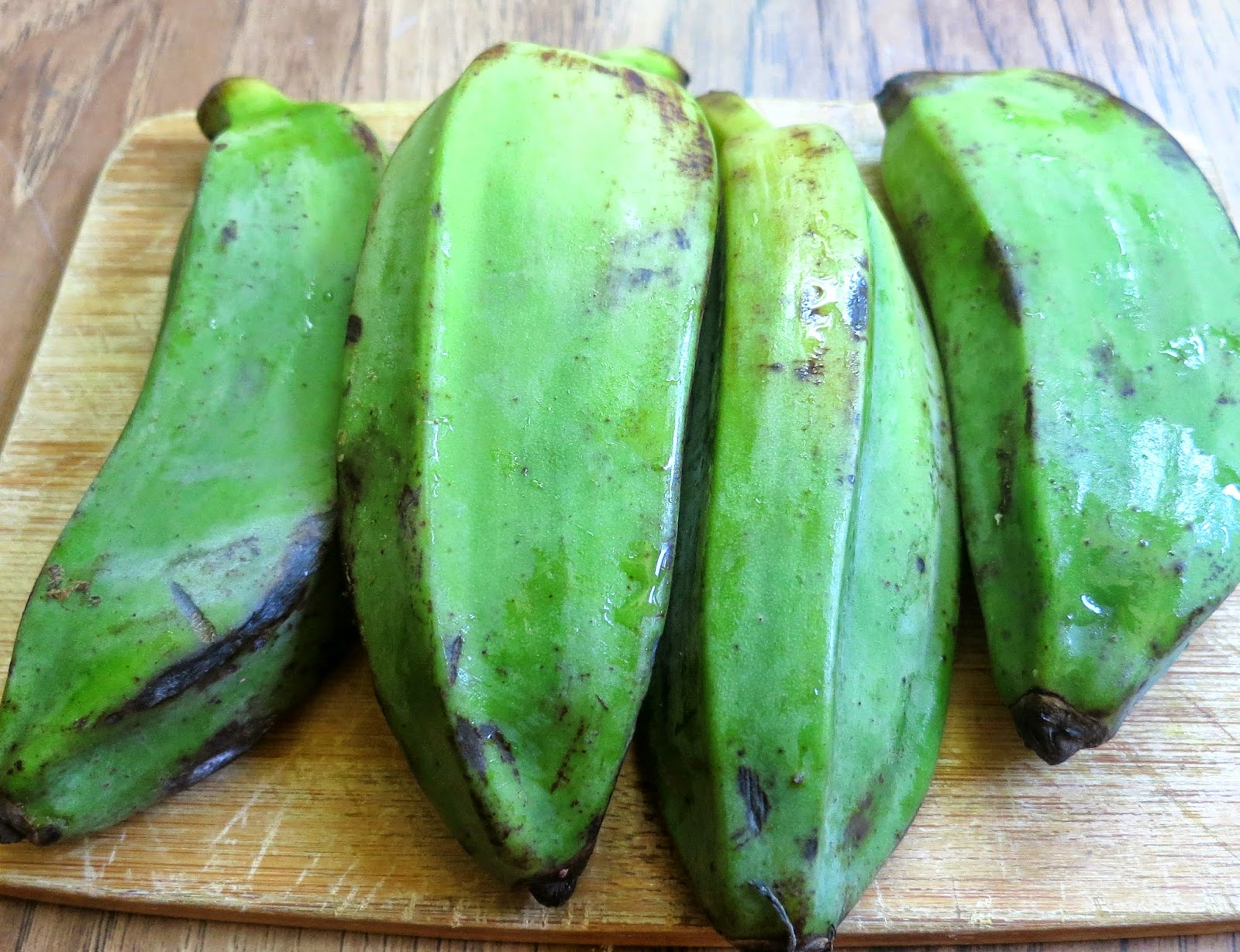 Dharmakarmaarts: Green Banana Chips