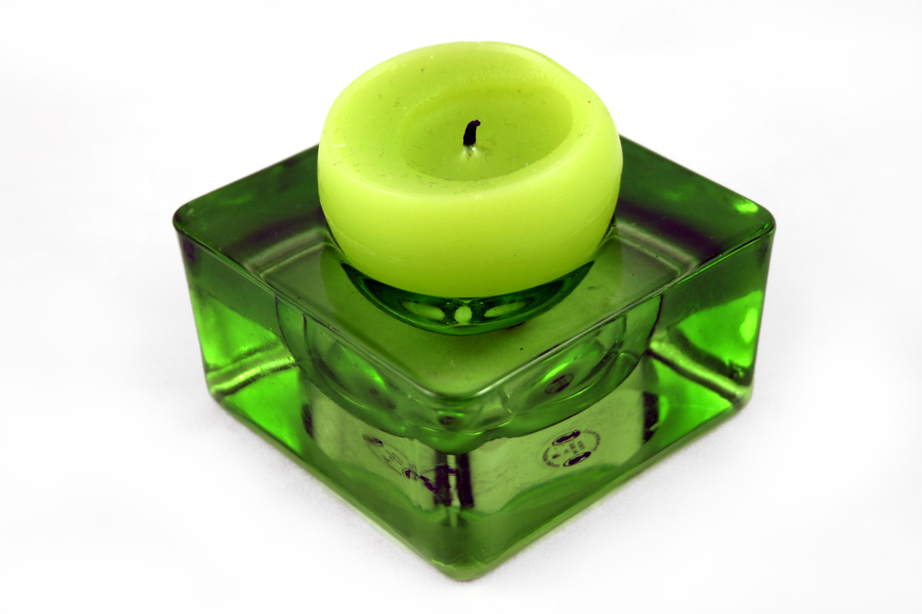 Green candle photo