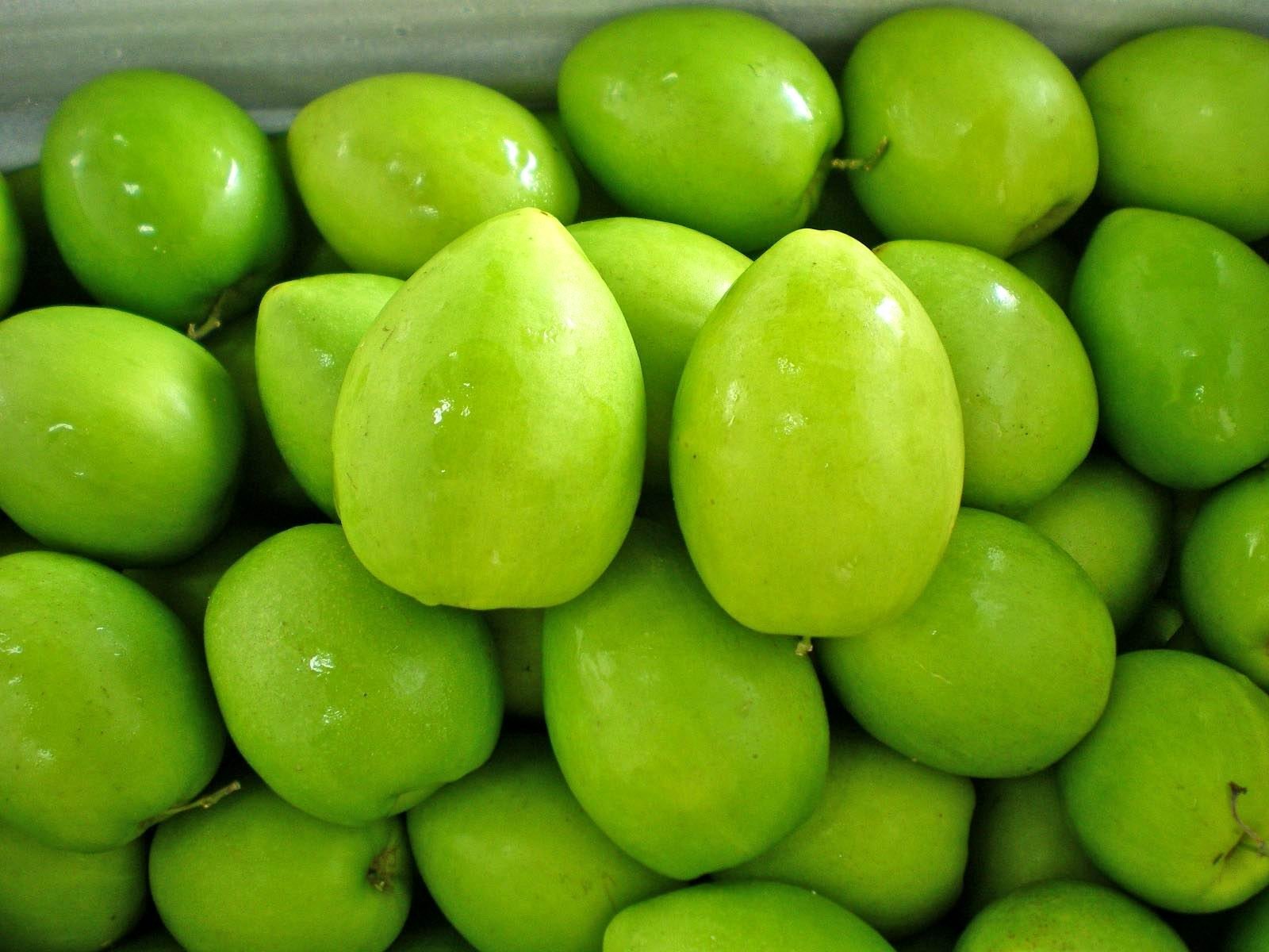 Green Date - Buy Fruit Product on Alibaba.com