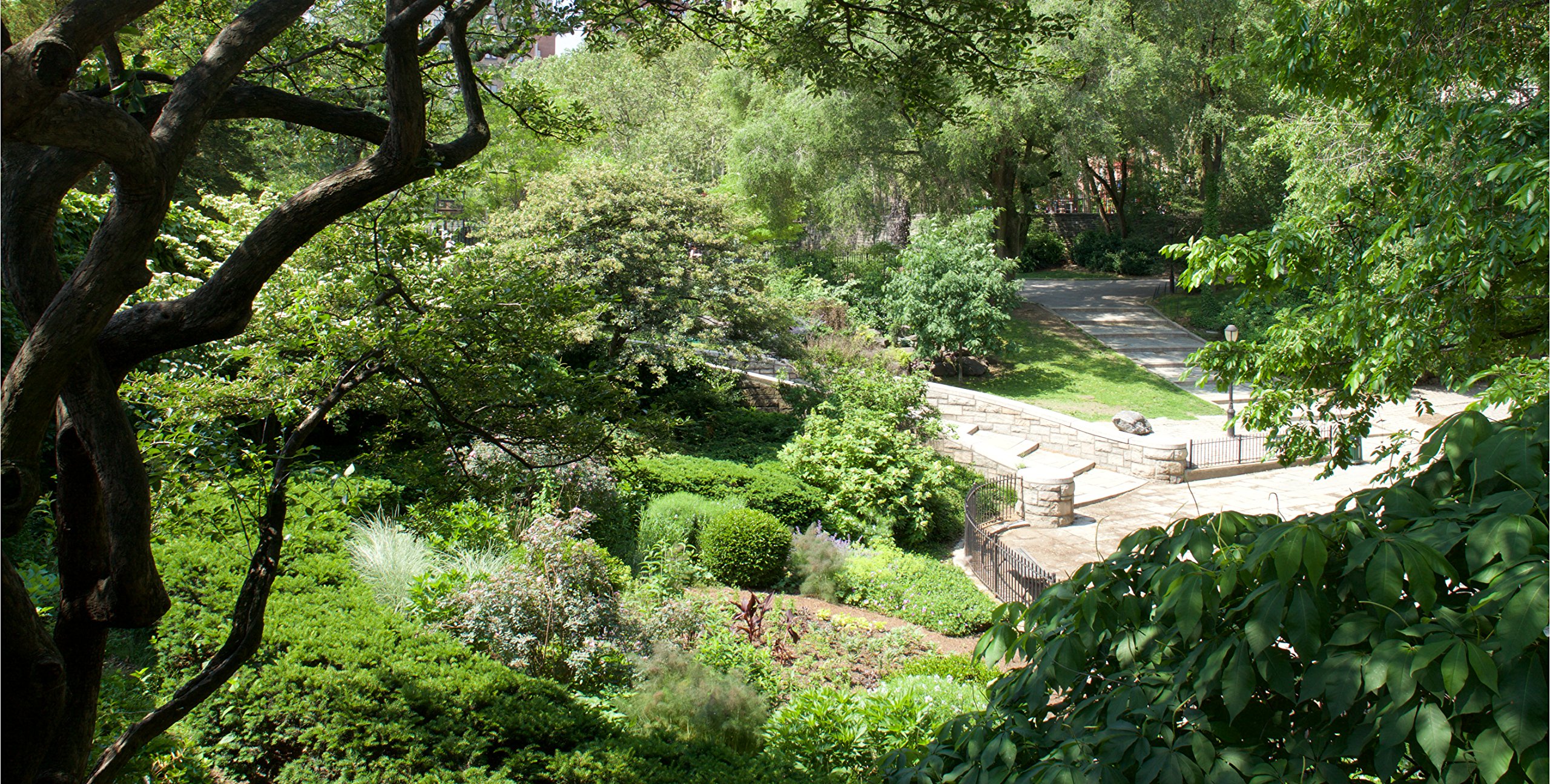 City Green: Public Gardens of New York: Jane Garmey, Mick Hales ...