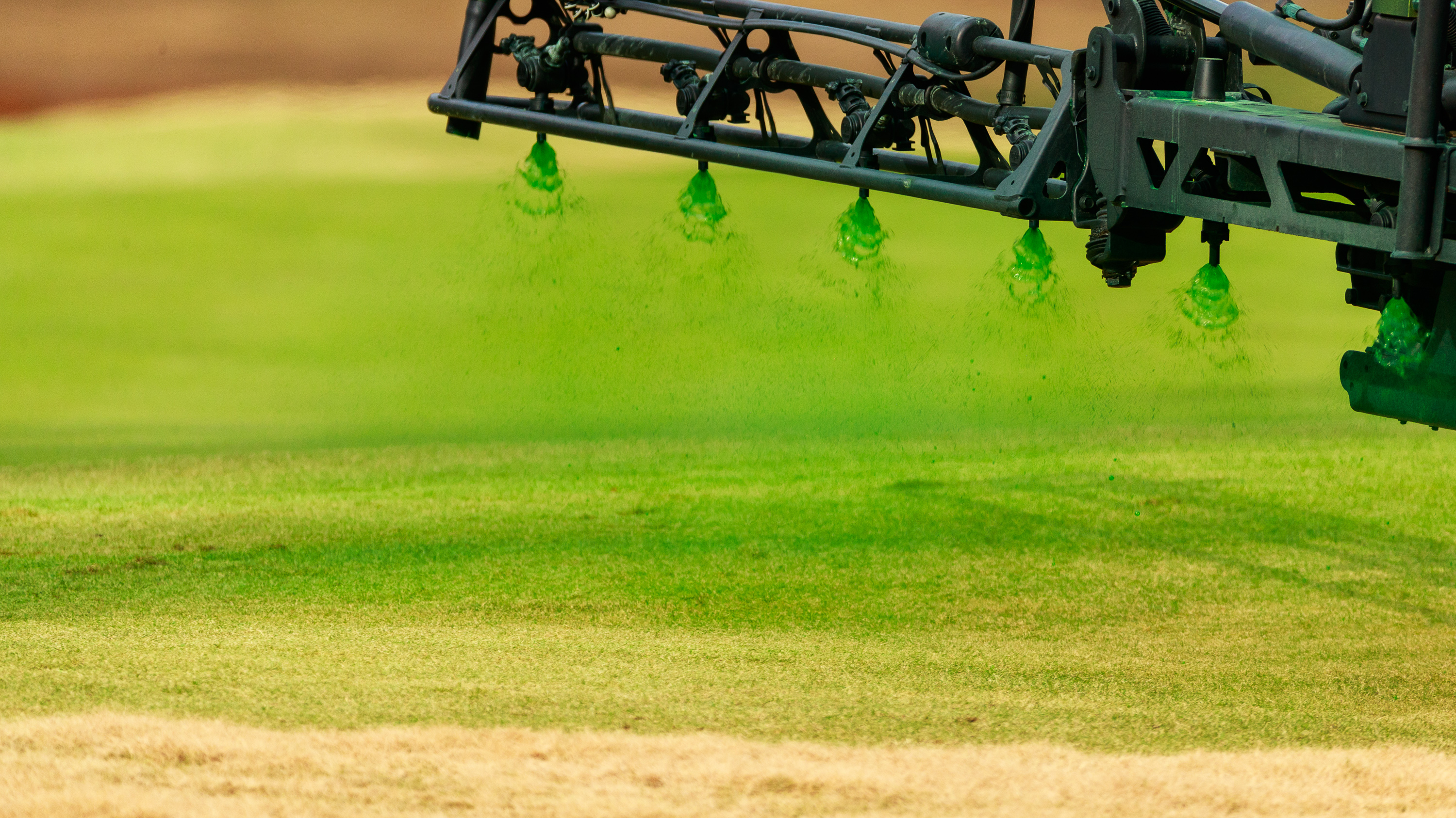 Going Green: Golf Courses Benefit by Painting Fairways Instead of ...