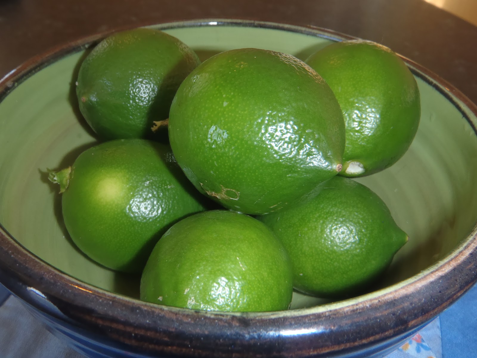 Where The Woollen Things Are: When Life Gives You Green Lemons...