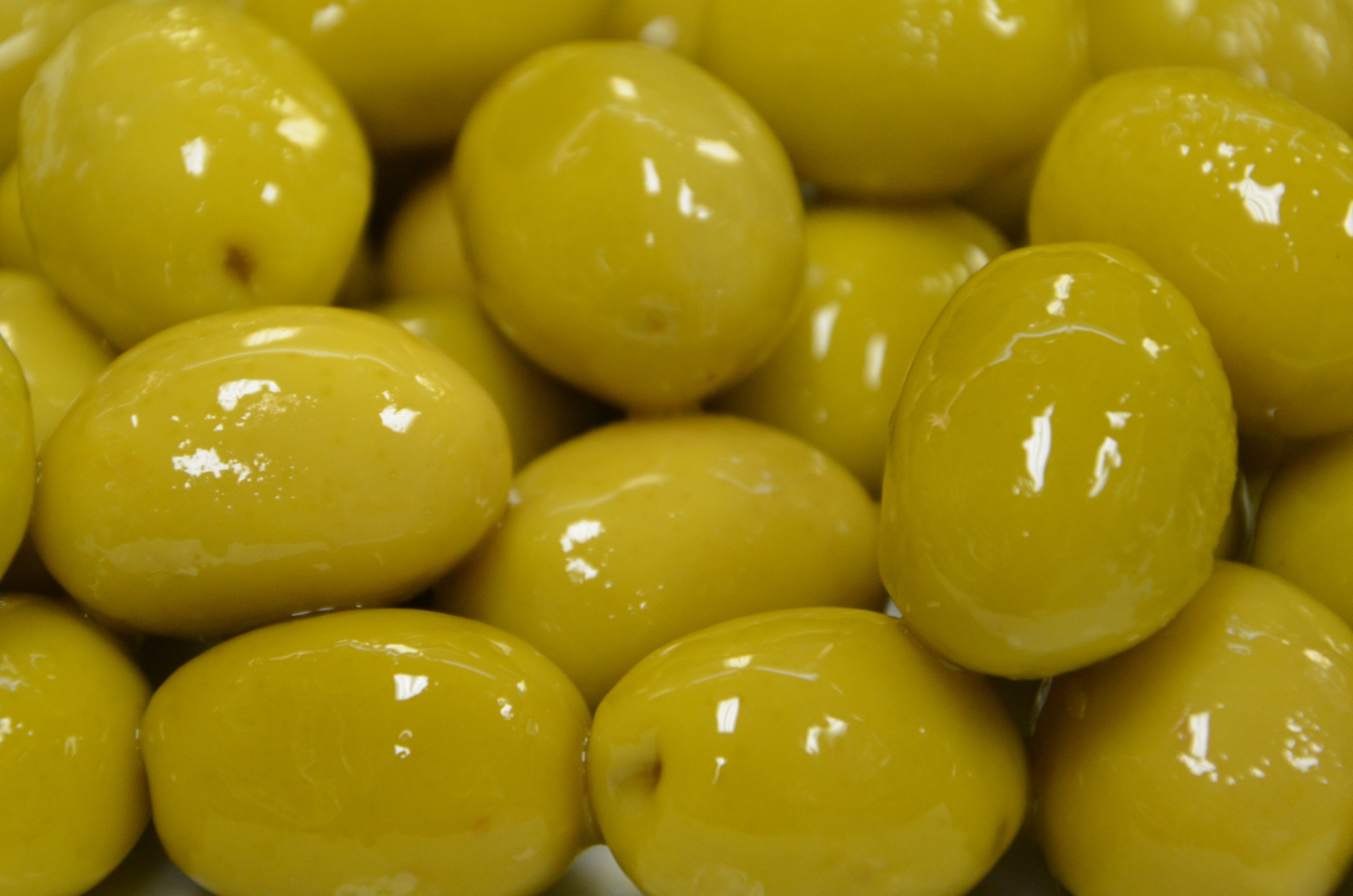 Queen Green Olives (800 grams)1.7lb – Uzel Olive