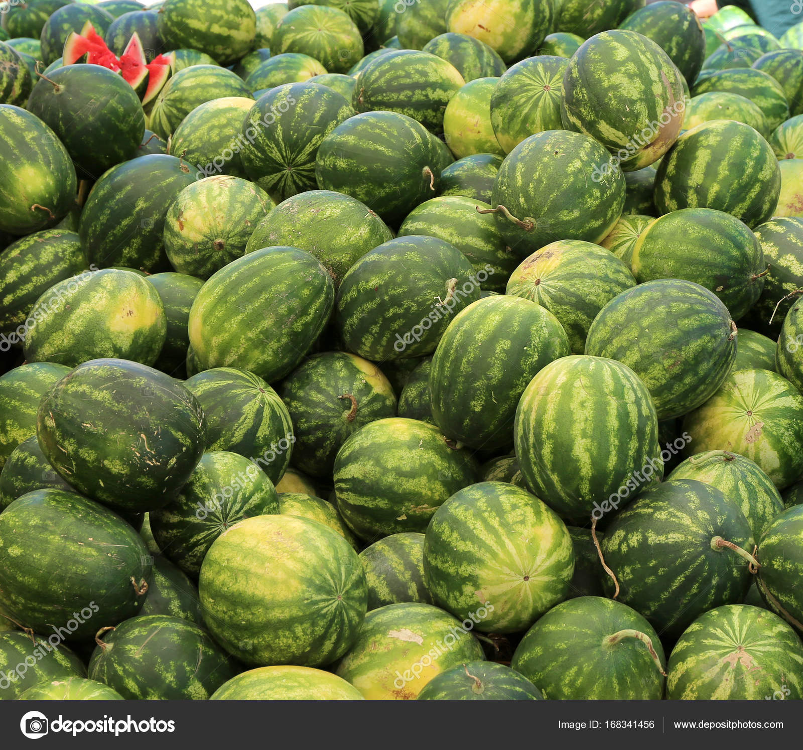 Pile of Watermelons For Sale at The Farmers Market — Stock Photo ...