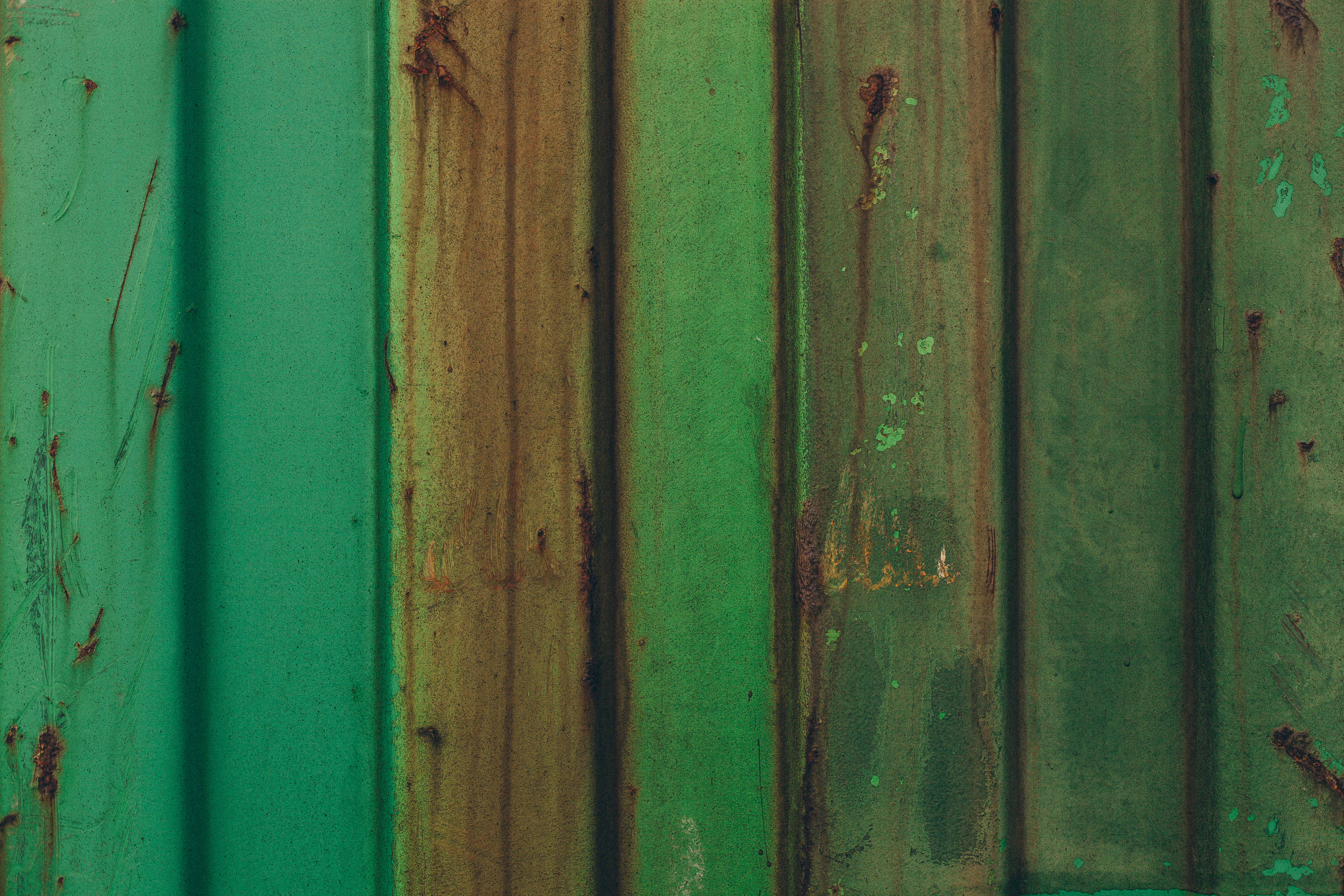 Green rusted metal container texture photo