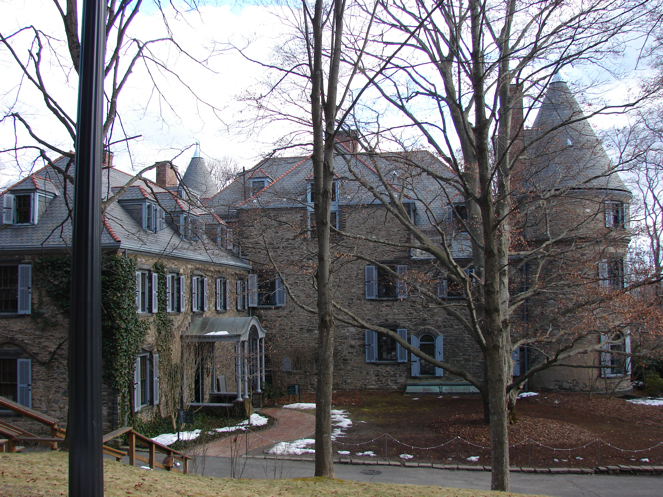 File:Grey Towers National Historic Site rear view.jpg - Wikimedia ...
