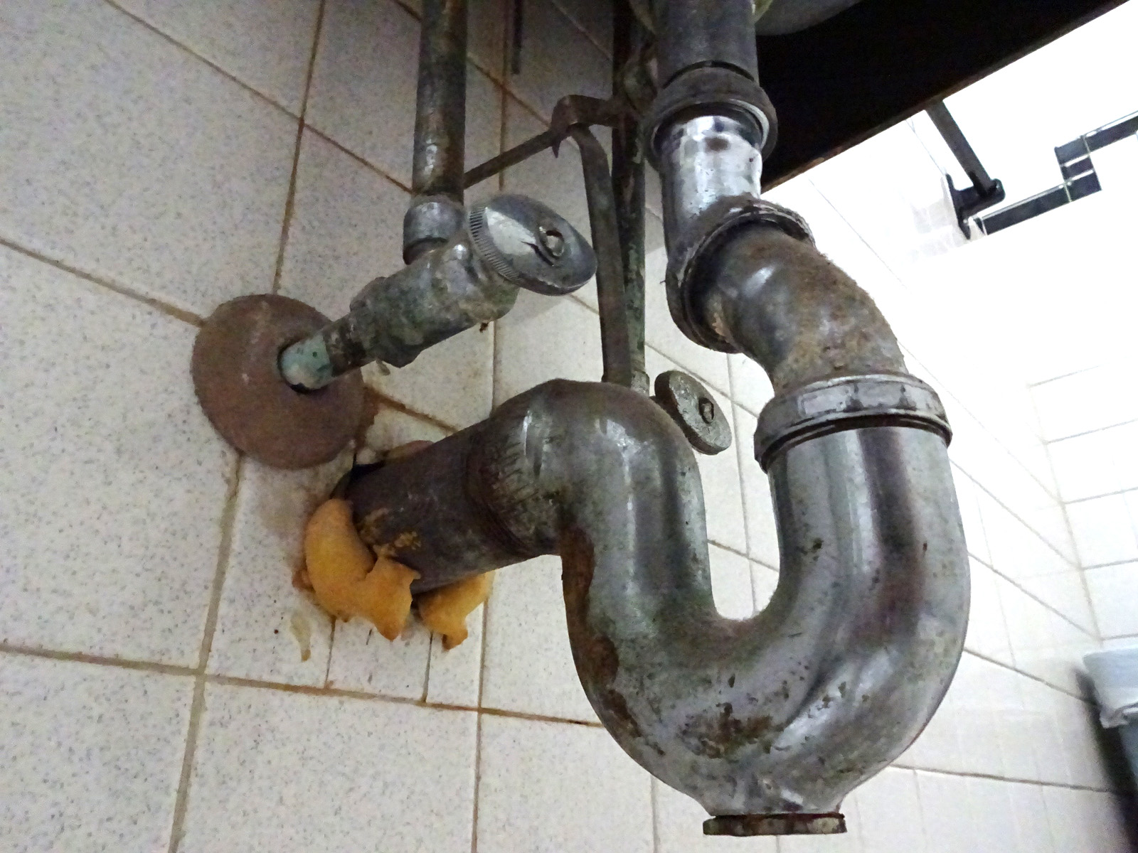 Pipe Cleaning Knowledge Base: Basic Facts