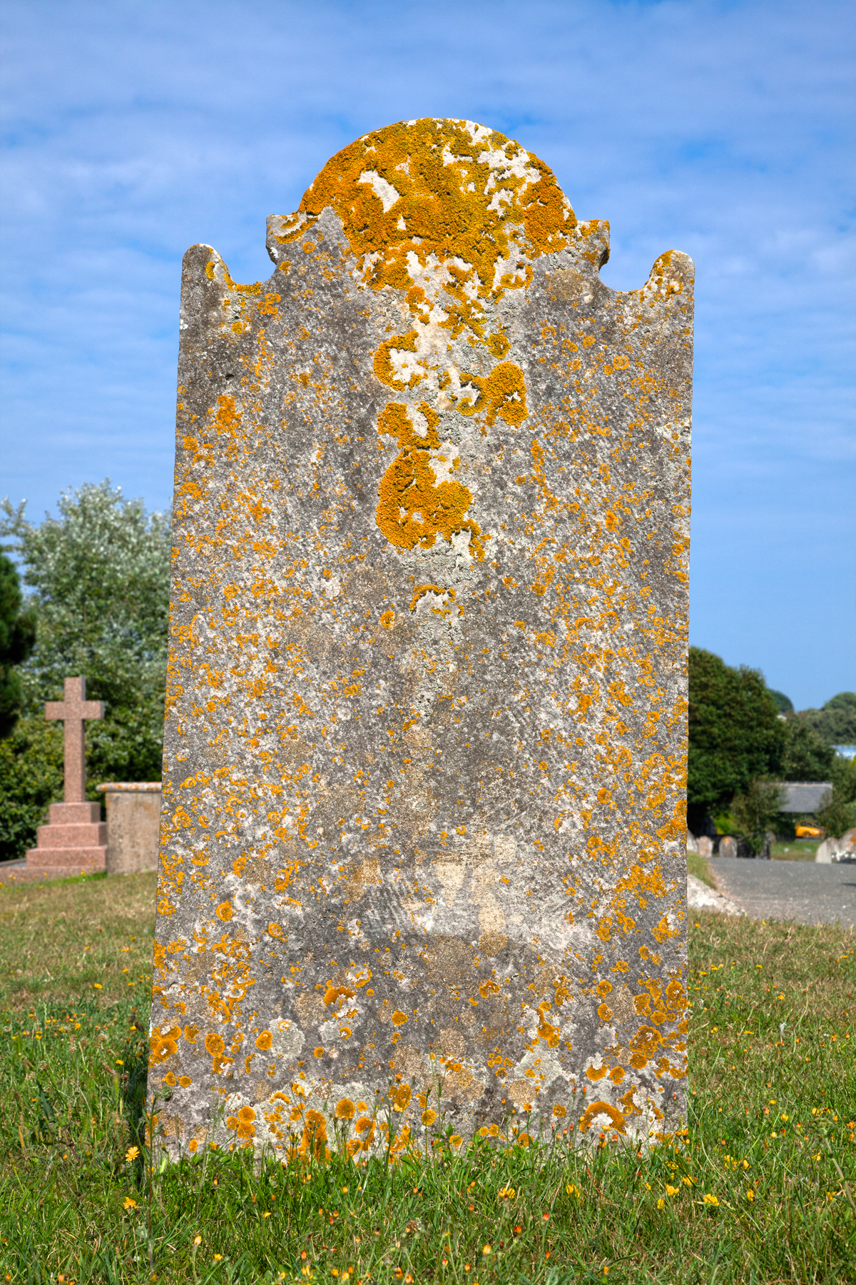 Guernsey cemetery tombstone - hdr photo