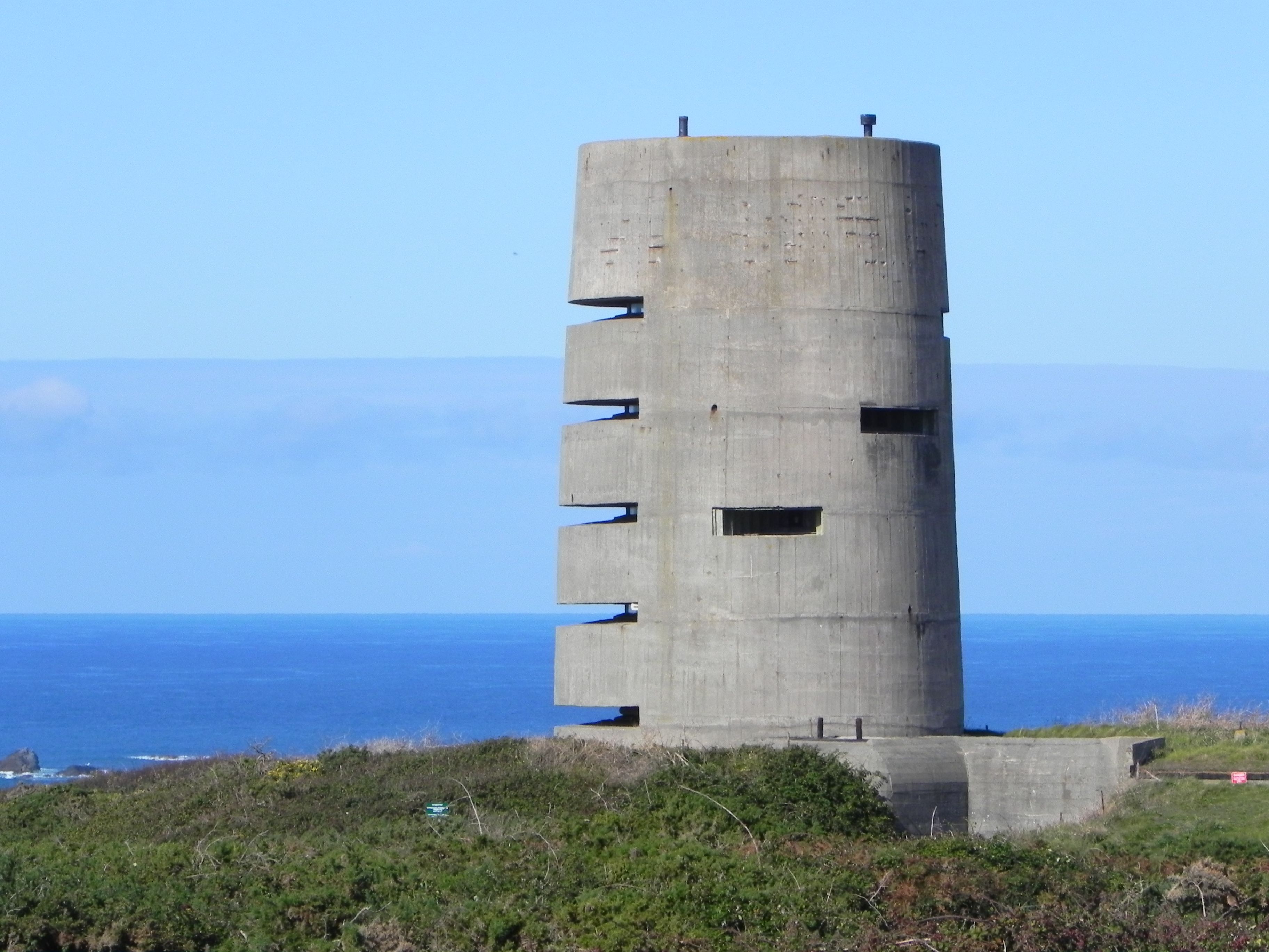 Observation Tower MP3 (Naval range finding tower) - Pleinmont ...