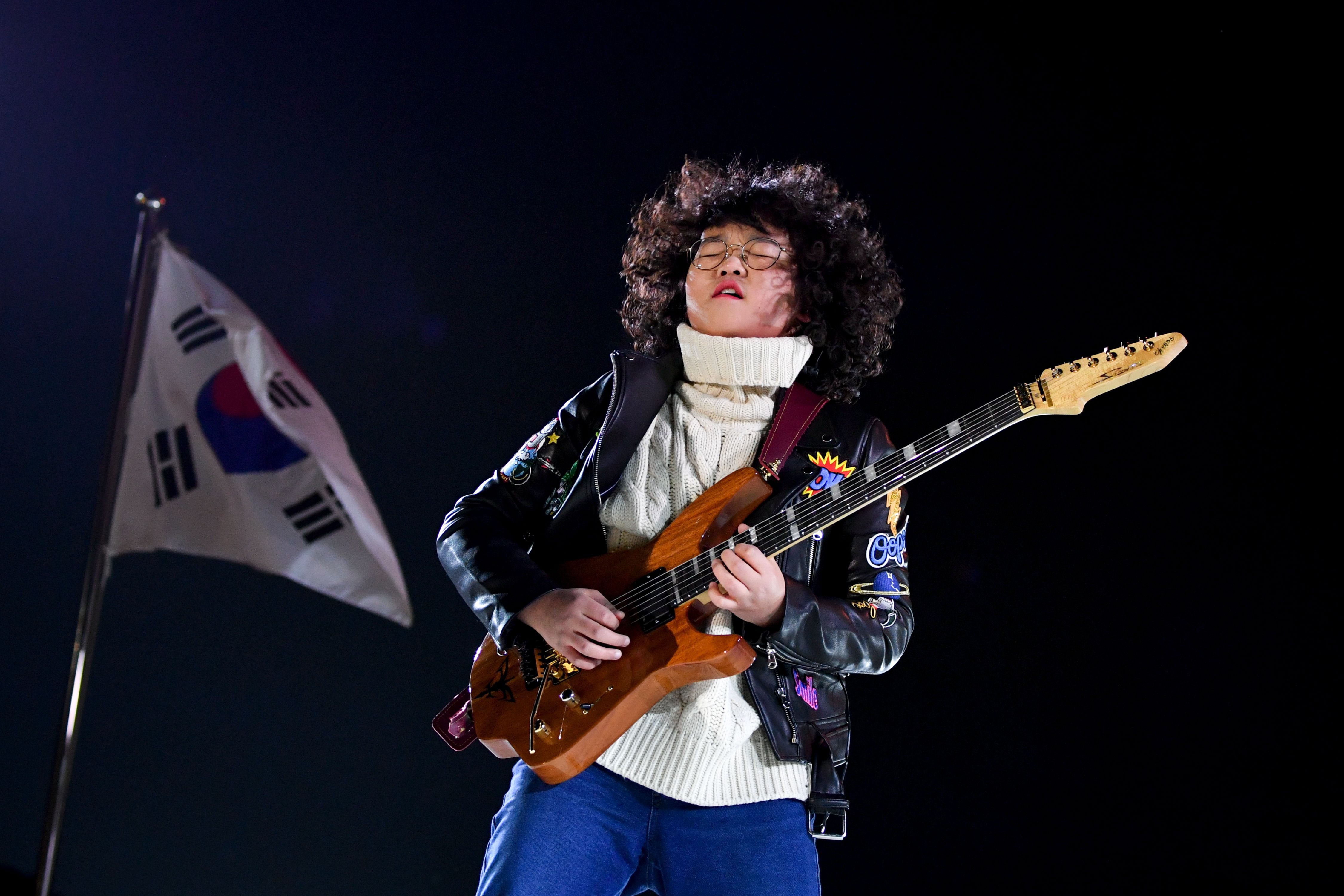 Young Korean Guitarist Shreds During 2018 Closing Ceremony | Time
