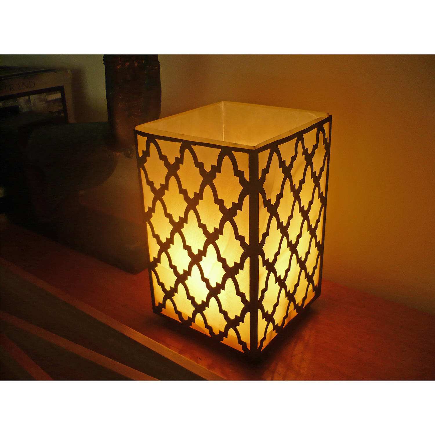 Handmade Egyptian Alabaster Zamalek Lamp (Egypt) - Free Shipping ...