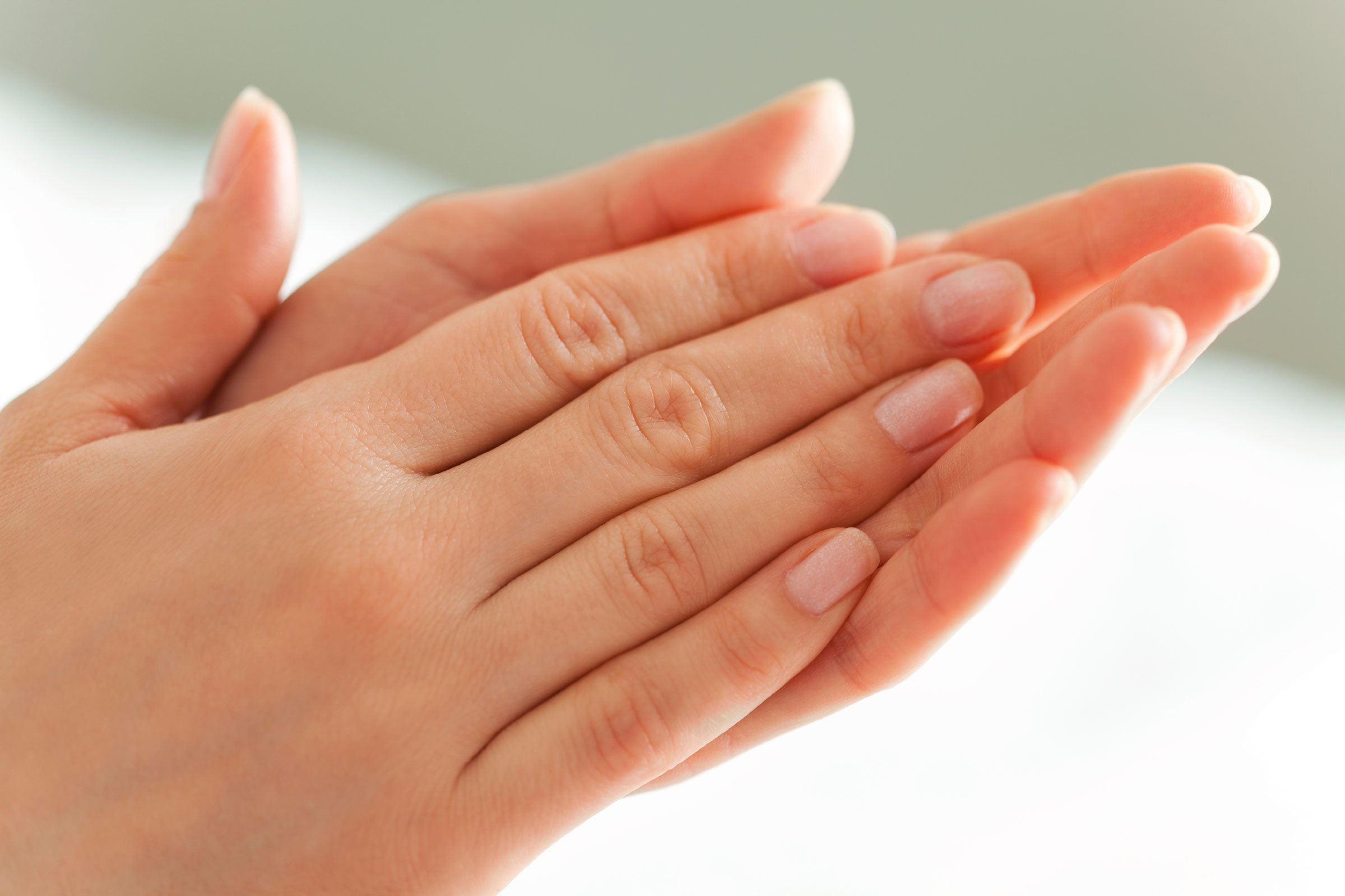6 Diseases Your Hands Can Predict | Reader's Digest
