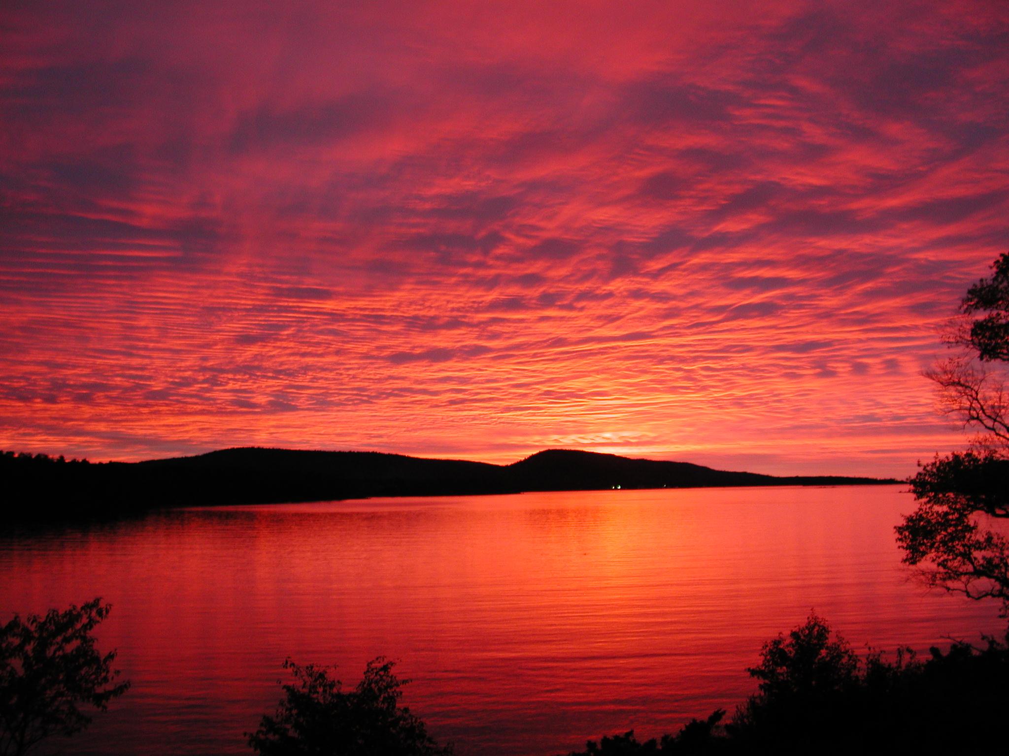 Spectacular Copper Harbor Sunset - EPOD - a service of USRA