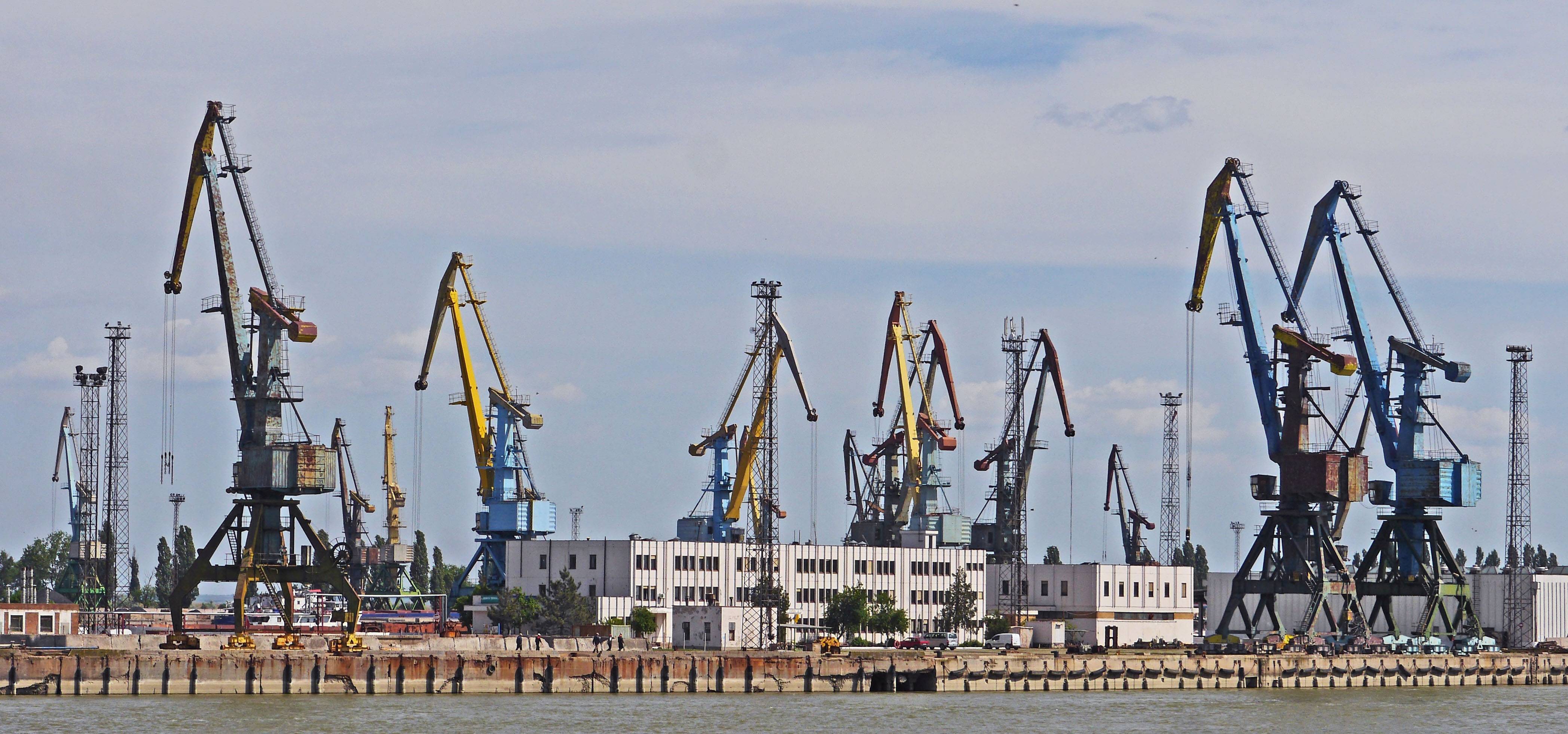 Free Images : harbour cranes, lower danube, reni, ukraine, investors ...