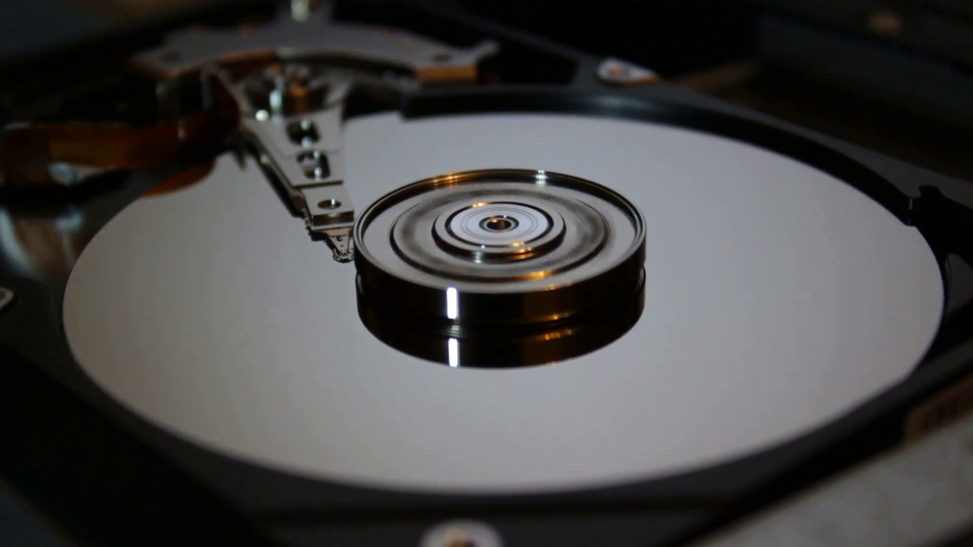 Hard Disk Drive to Spin up and Stops 5. Open HDD is working, the ...