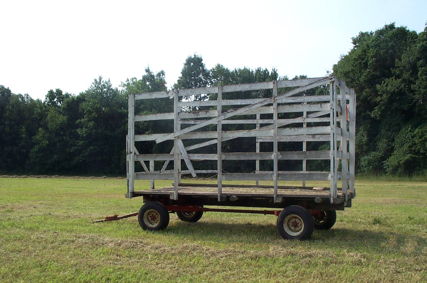 File:Hay wagon.jpg - Wikimedia Commons