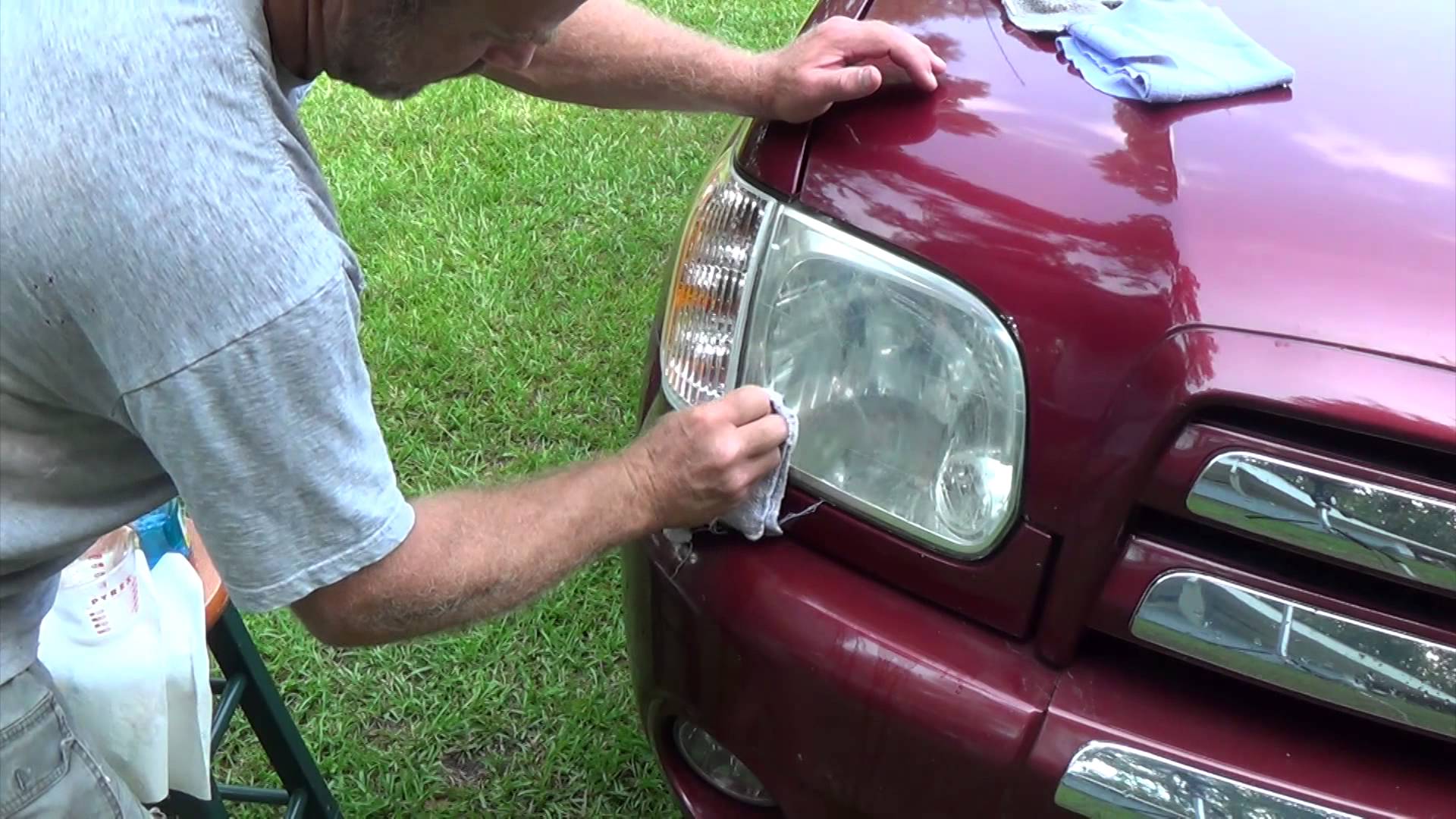 Easily restore headlight with baking soda and vinegar a how-to video ...