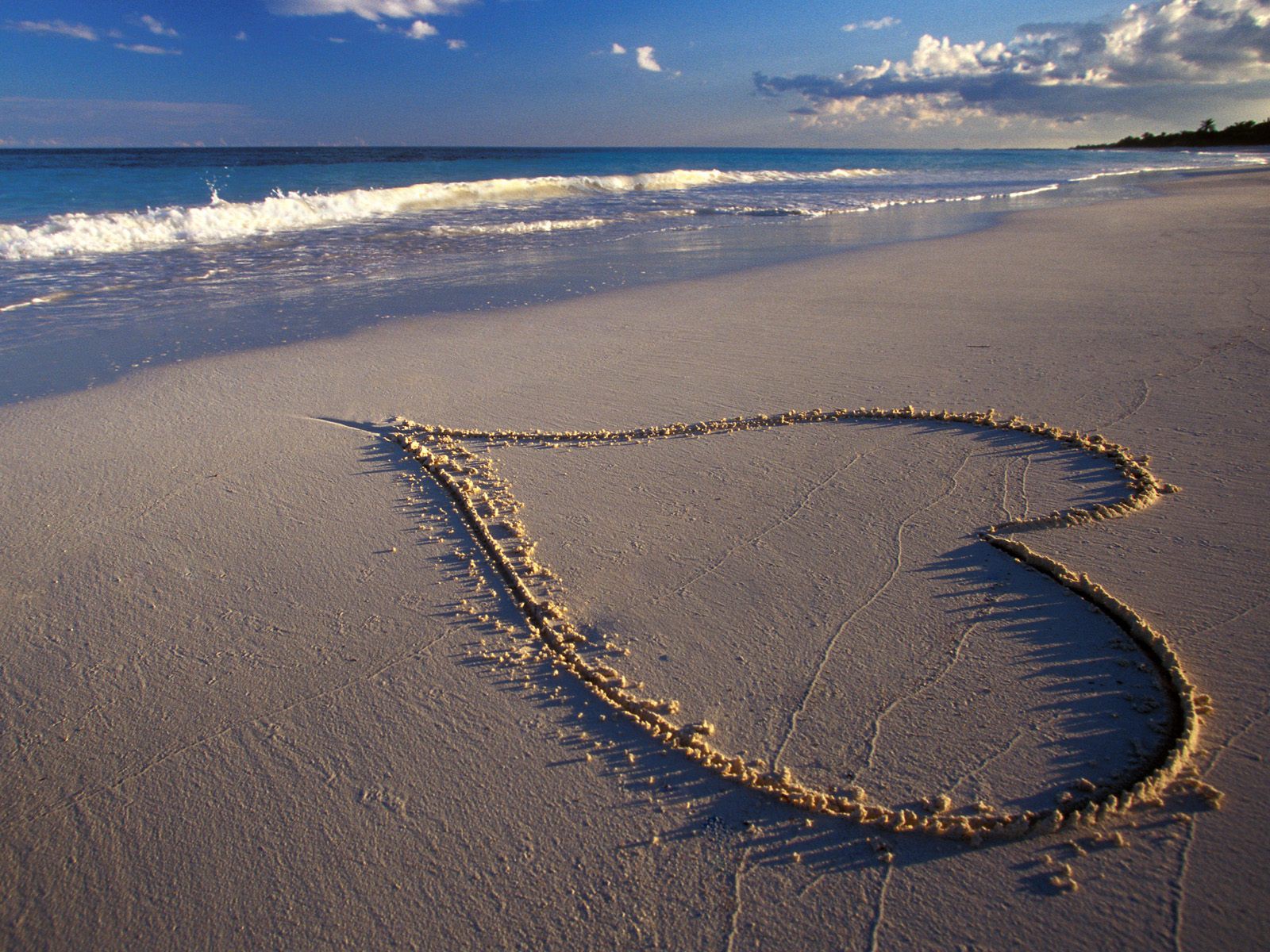 Heart drawn in the sand wallpaper #41962 - Open Walls