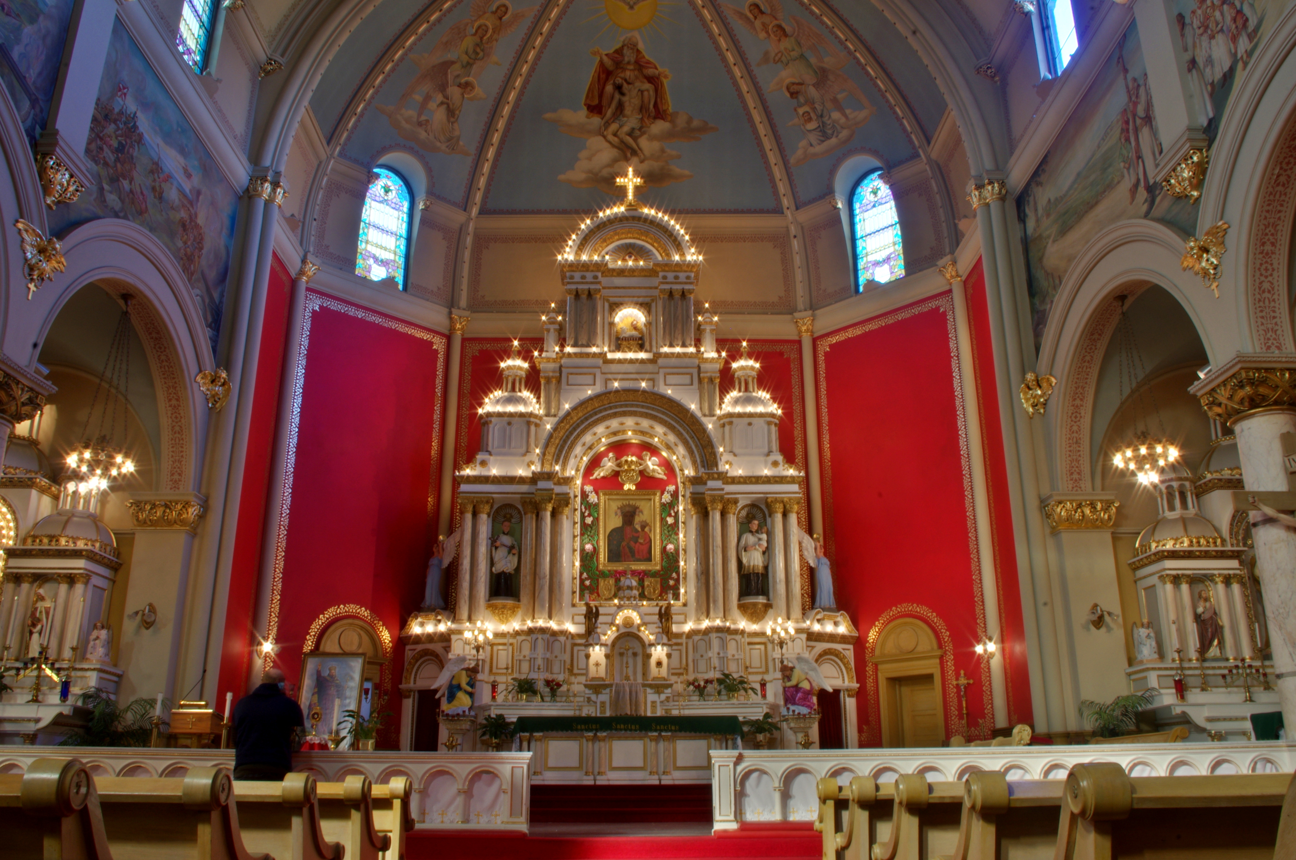 File:Saint Josaphat Catholic Church (Detroit, MI) - high altar, with ...
