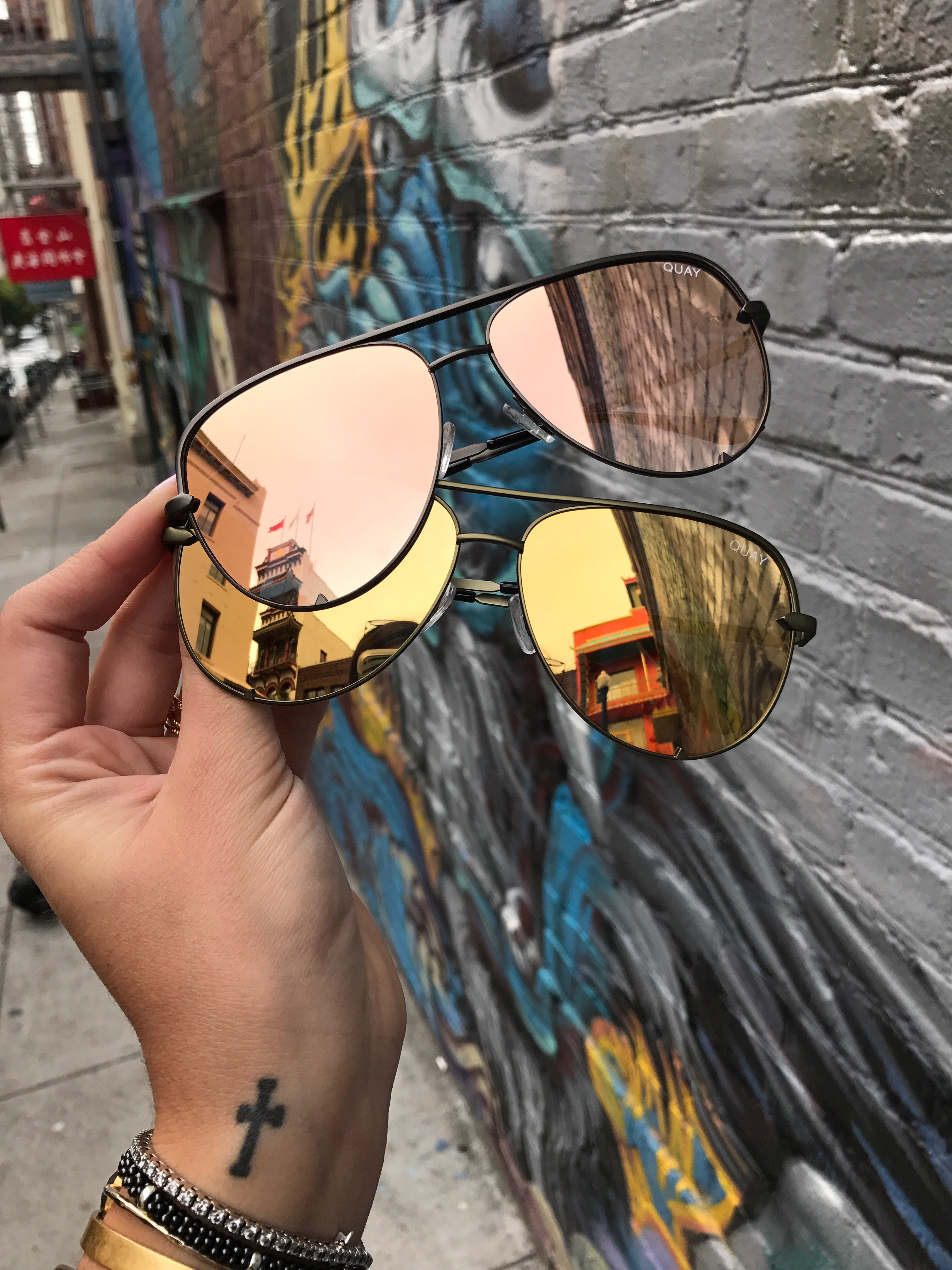 Quay x Desi Perkins High Key Gunmetal / Rose Sunglasses – New York Glass