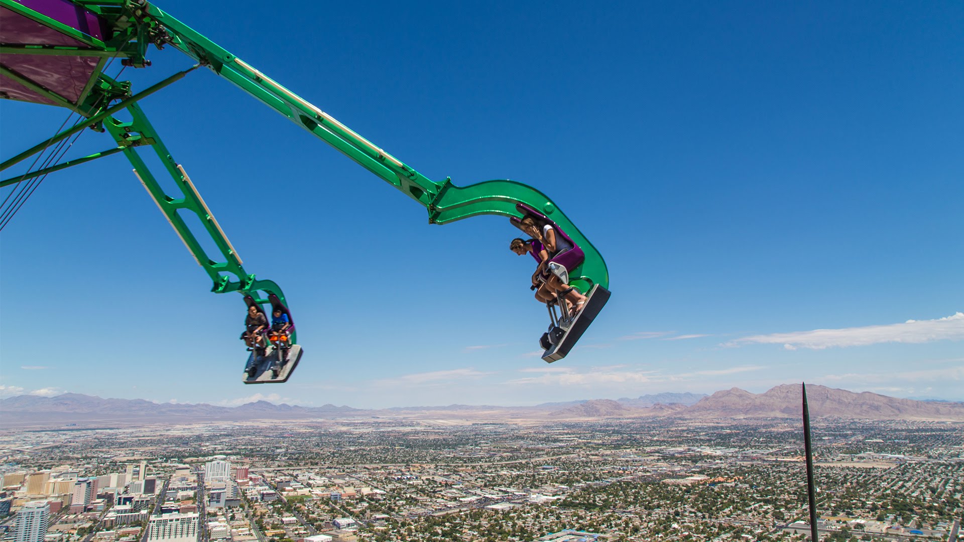 EXTREME THRILL RIDES IN LAS VEGAS (900FT HIGH) - Stratosphere ...