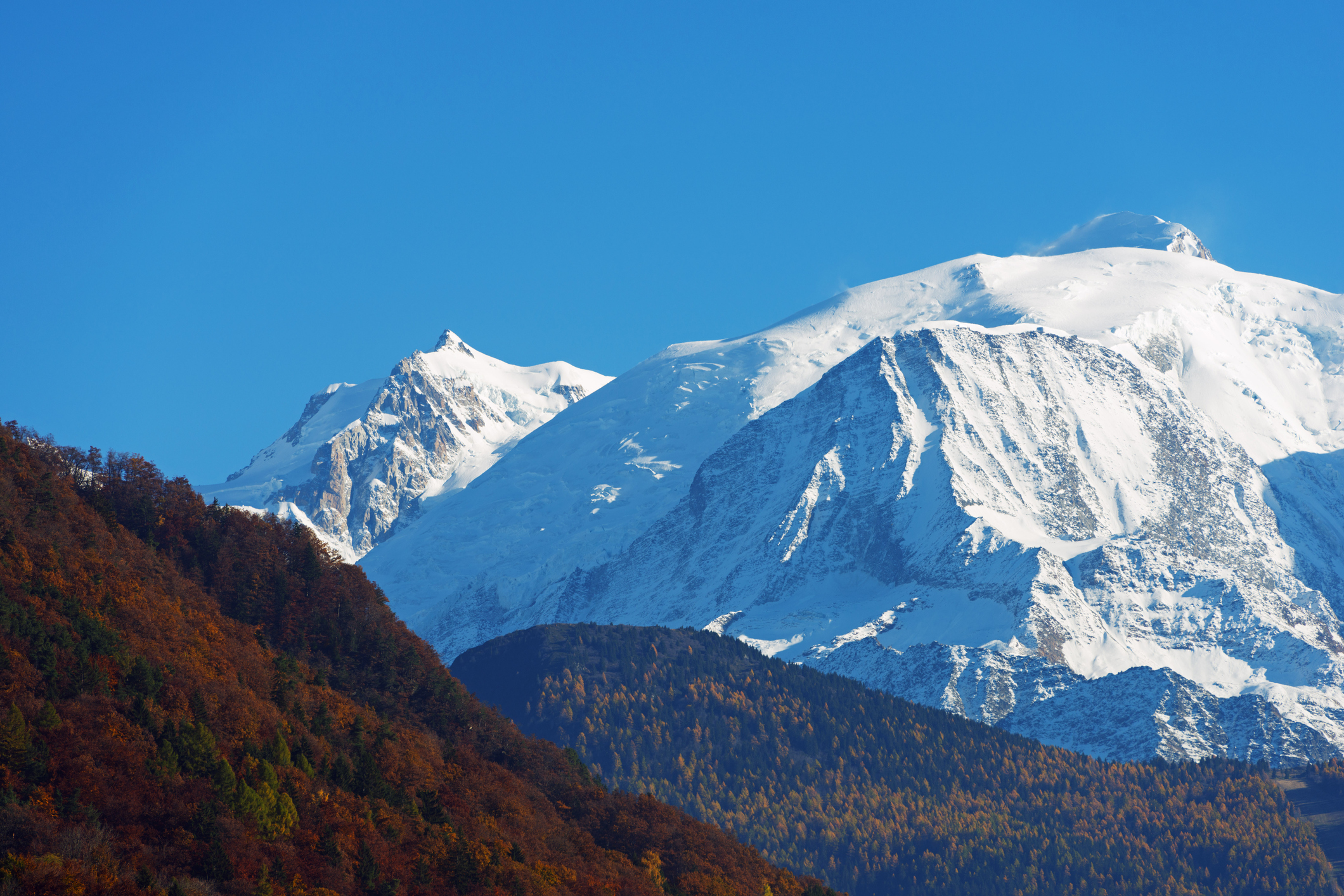 Western Europe's highest peak shrinks by a centimetre