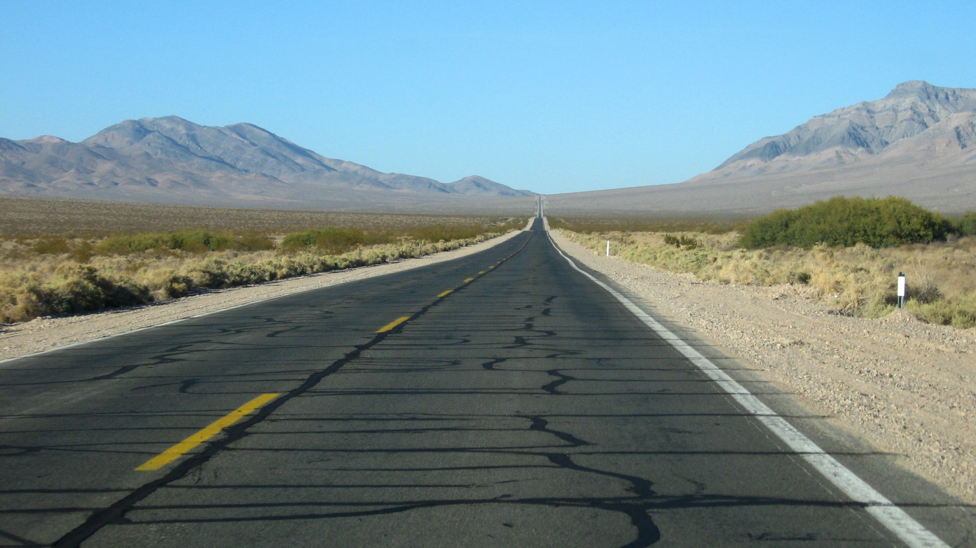 Lonely Highway Into Horizon Free Stock Photo - Public Domain Pictures