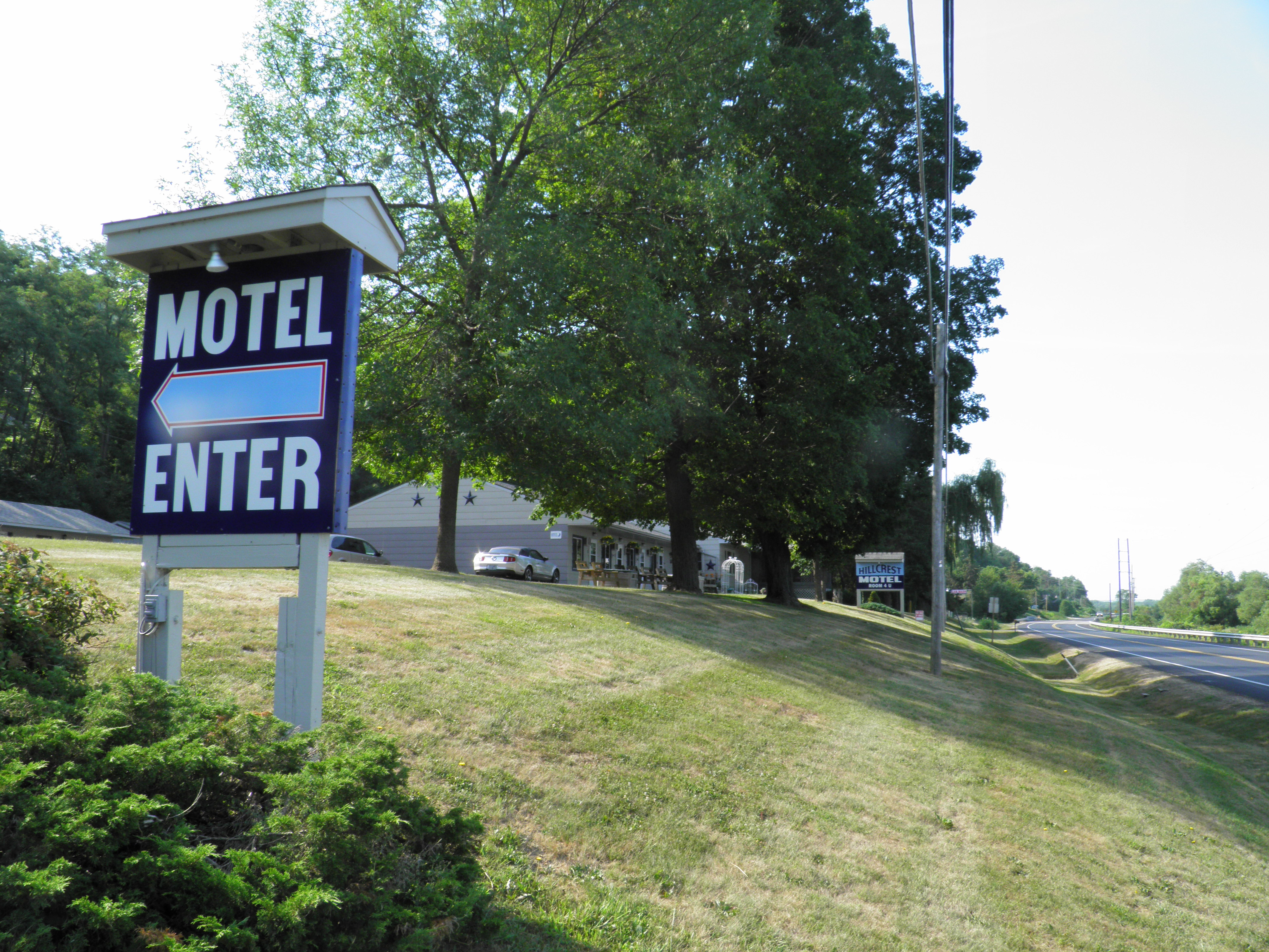 Hillcrest Motel & Cabins - Wisconsin Great River Road