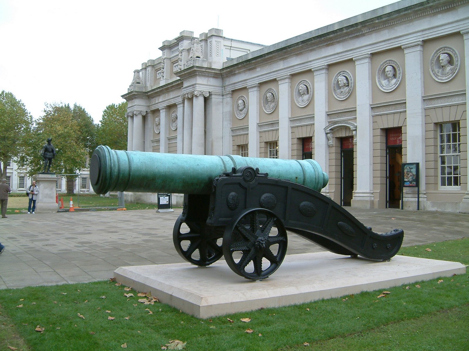 Historic Cannon | The Greenwich Phantom