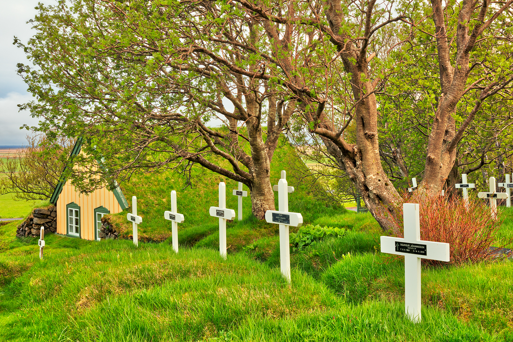 Hof turf church & cemetery photo