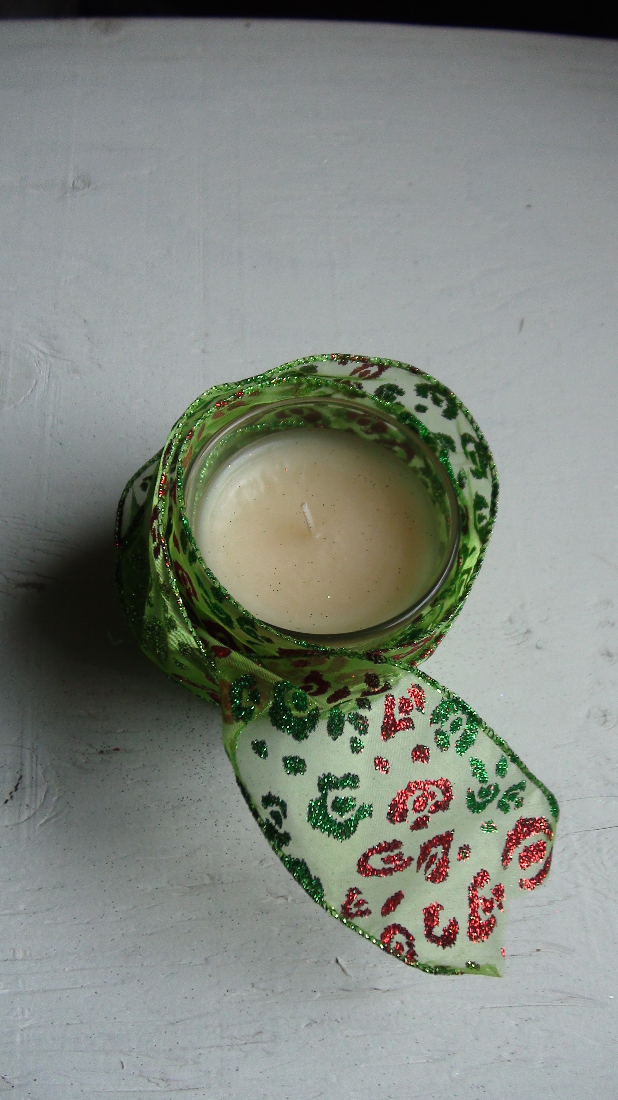 Holidays red green candle photo