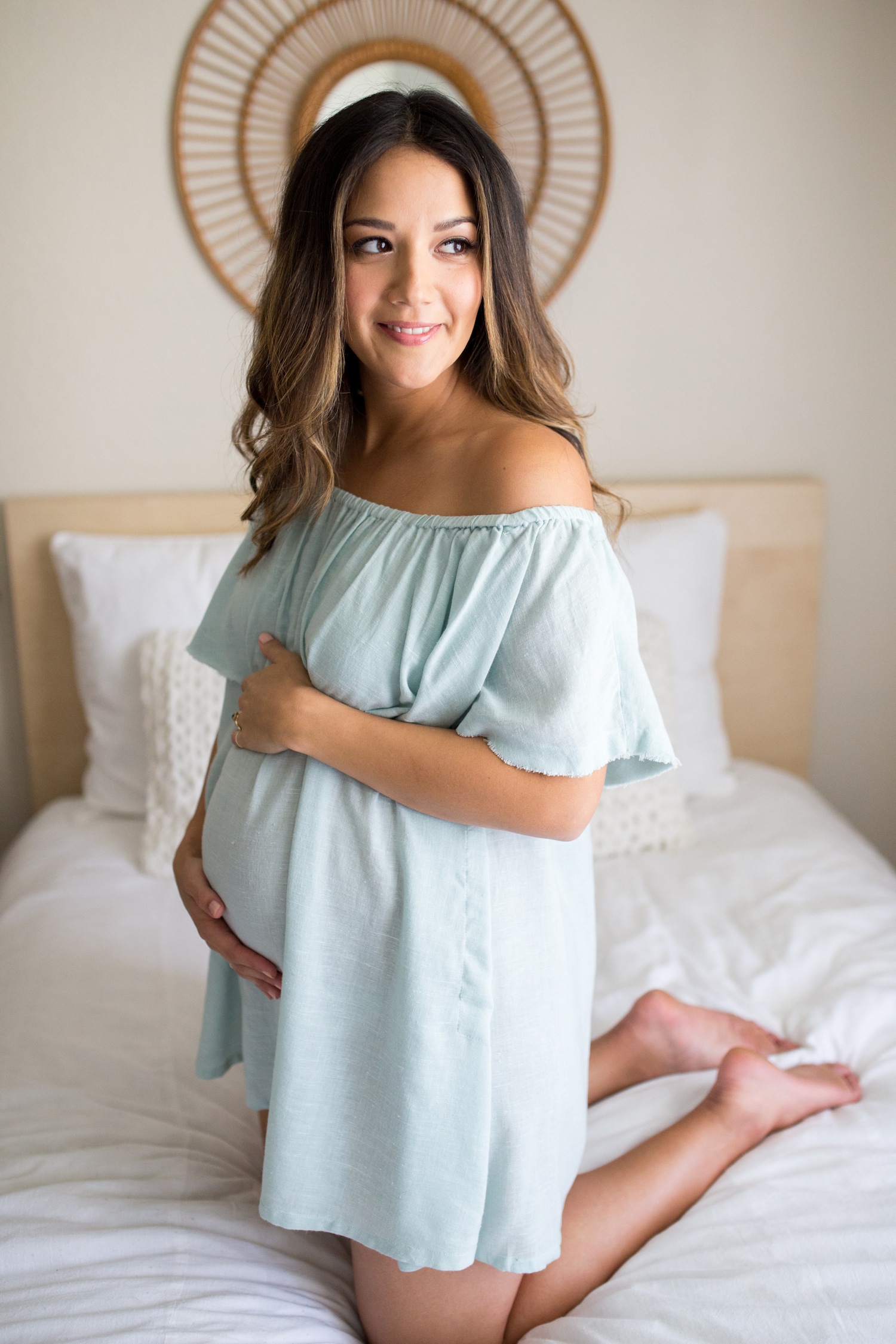 HOW TO PULL OFF YOUR MATERNITY SHOOT AT HOME | Love Child | Modern ...