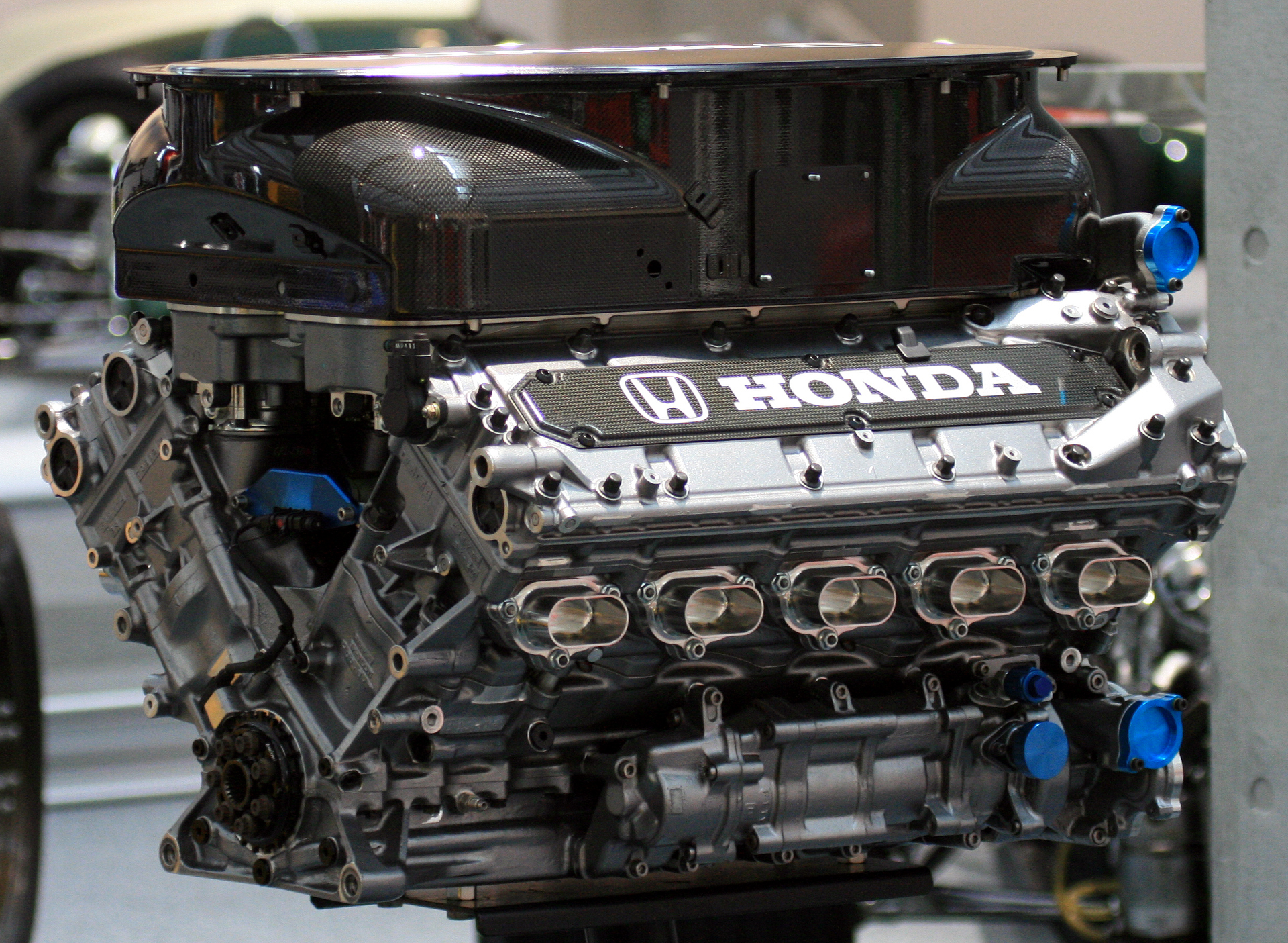 File:Honda RA000E engine rear Honda Collection Hall.jpg - Wikimedia ...