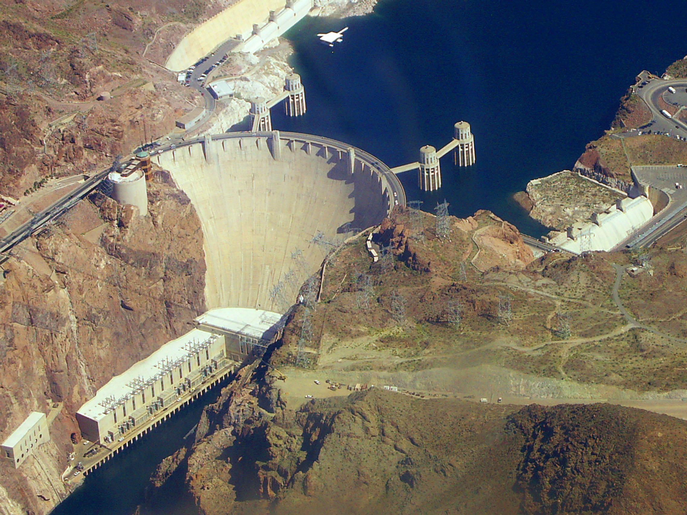File:Hoover dam from air.jpg - Wikimedia Commons