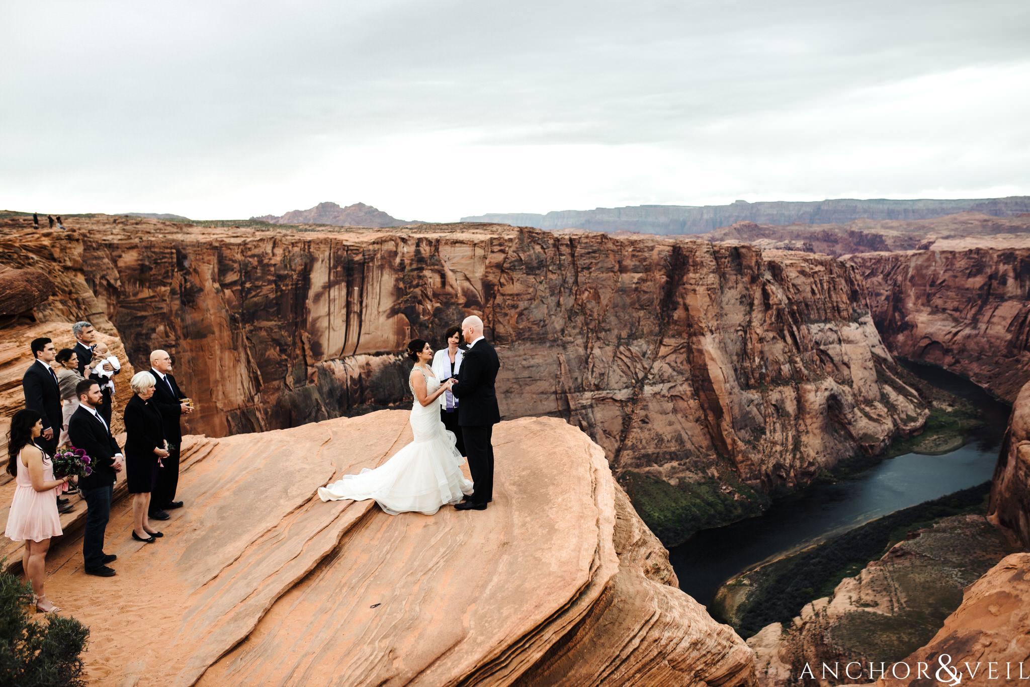 Horseshoe Bend Elopement Wedding | Elopement Photographers