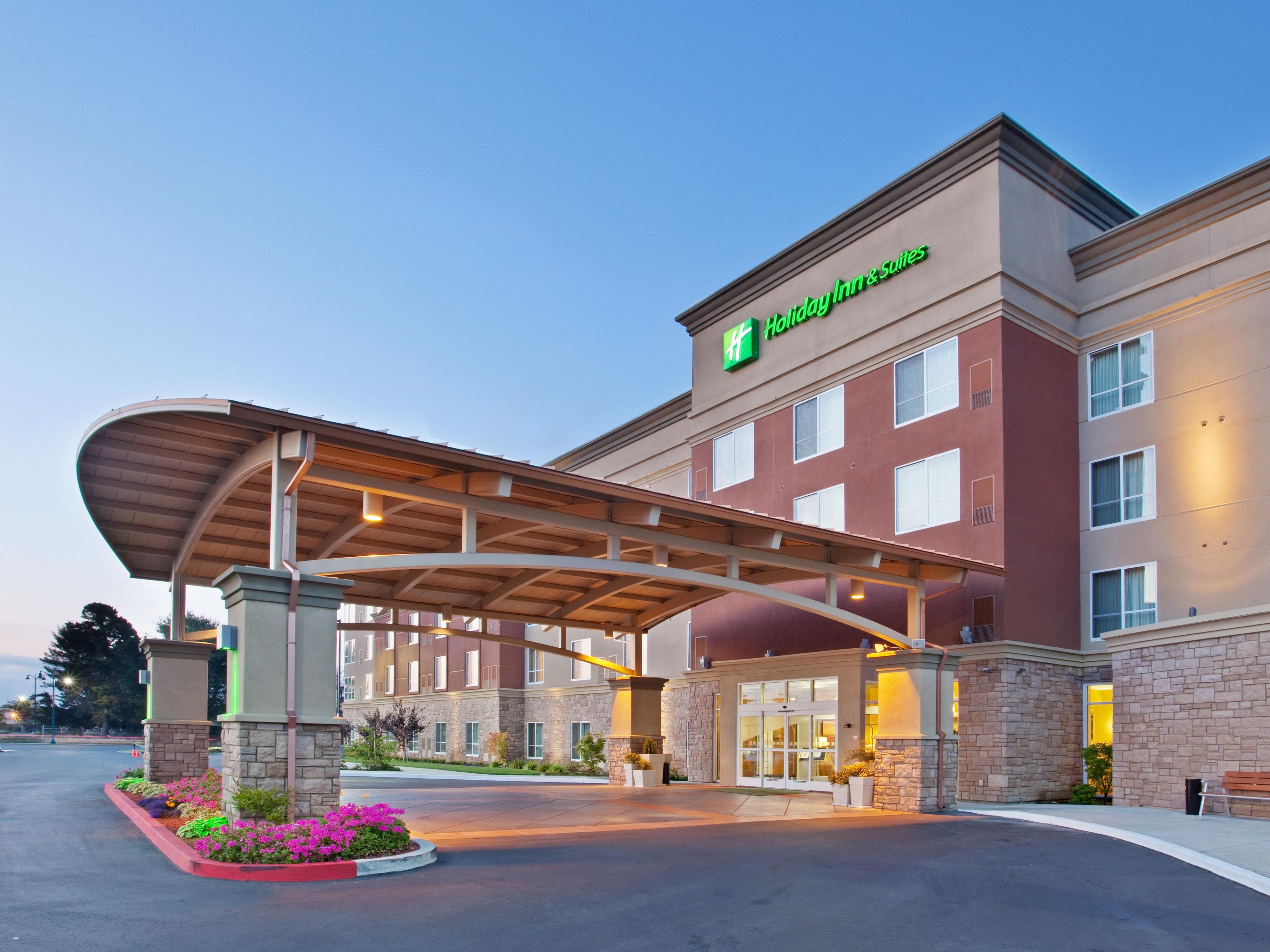 Holiday Inn Hotel & Suites Oakland - Airport Hotel by IHG