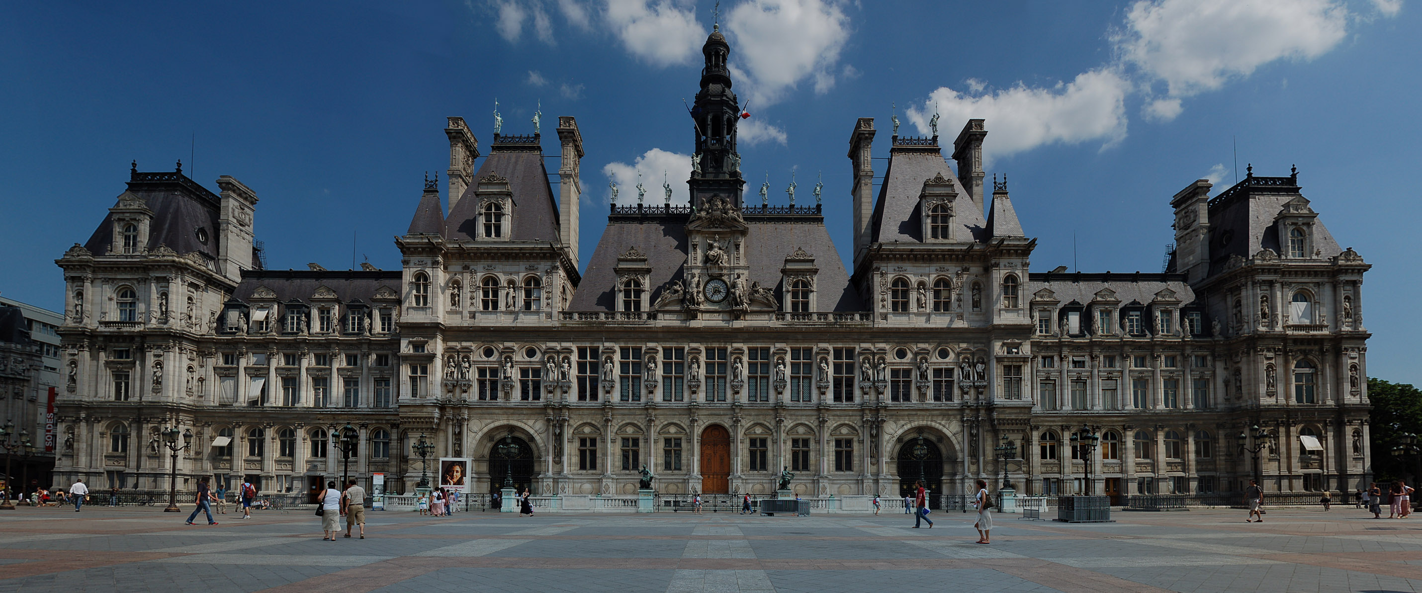 File:Hôtel de ville de Paris (panoramique).jpg - Wikimedia Commons