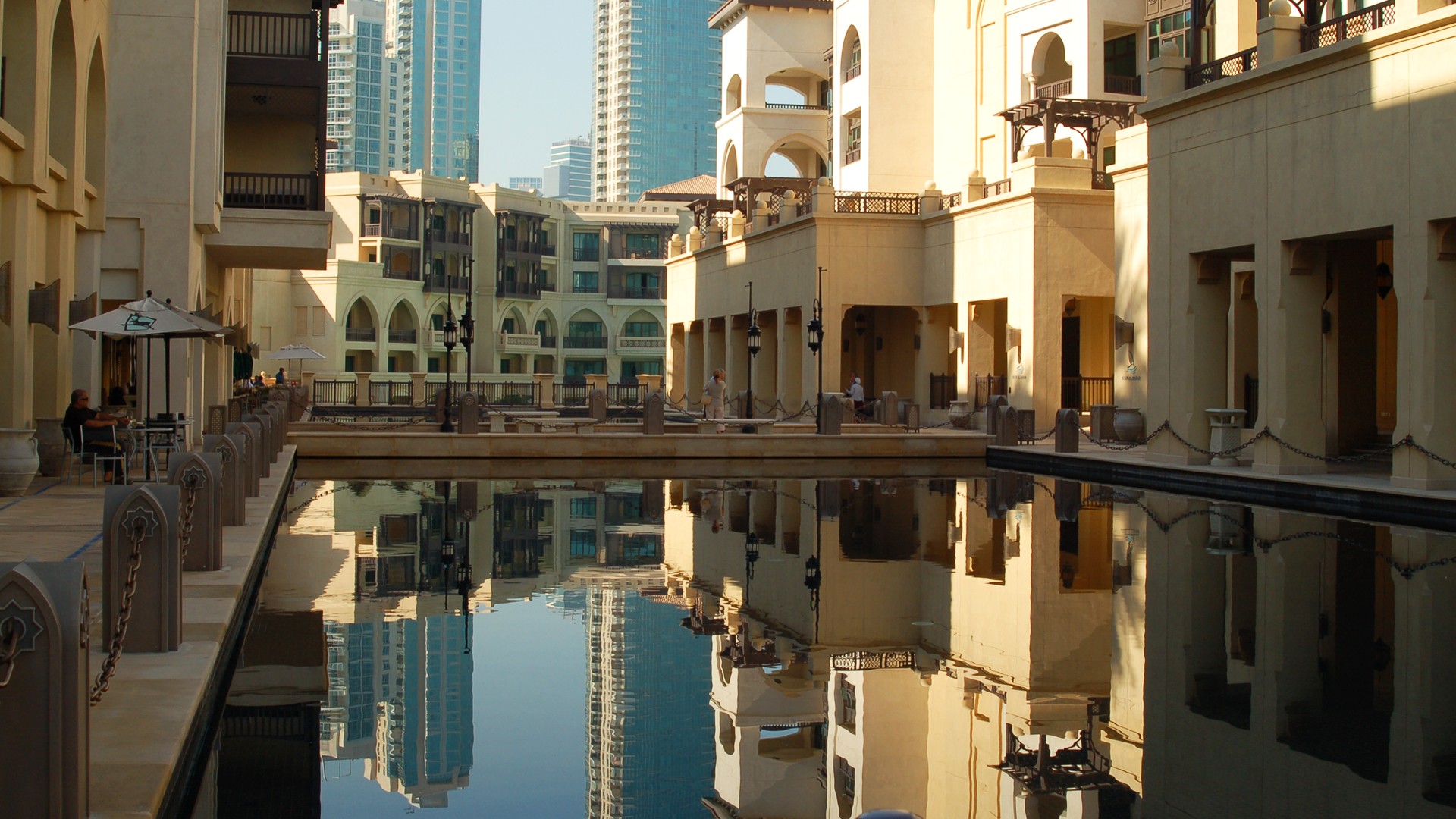 Modern: Reflection Pool Dubai Hotel Fr City Gallery for HD 16:9 High ...