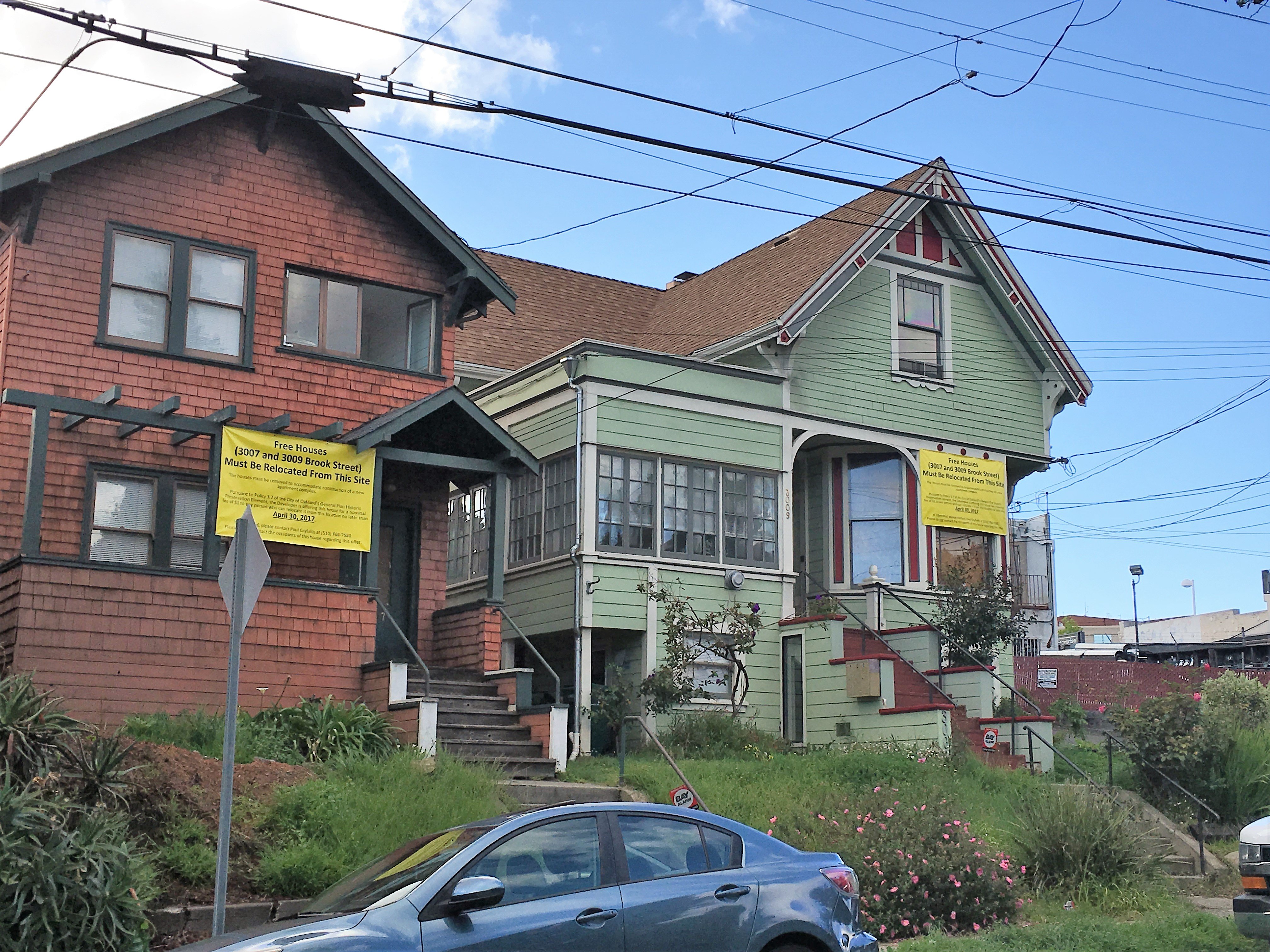 2 Oakland houses for sale for $1 to make way for development