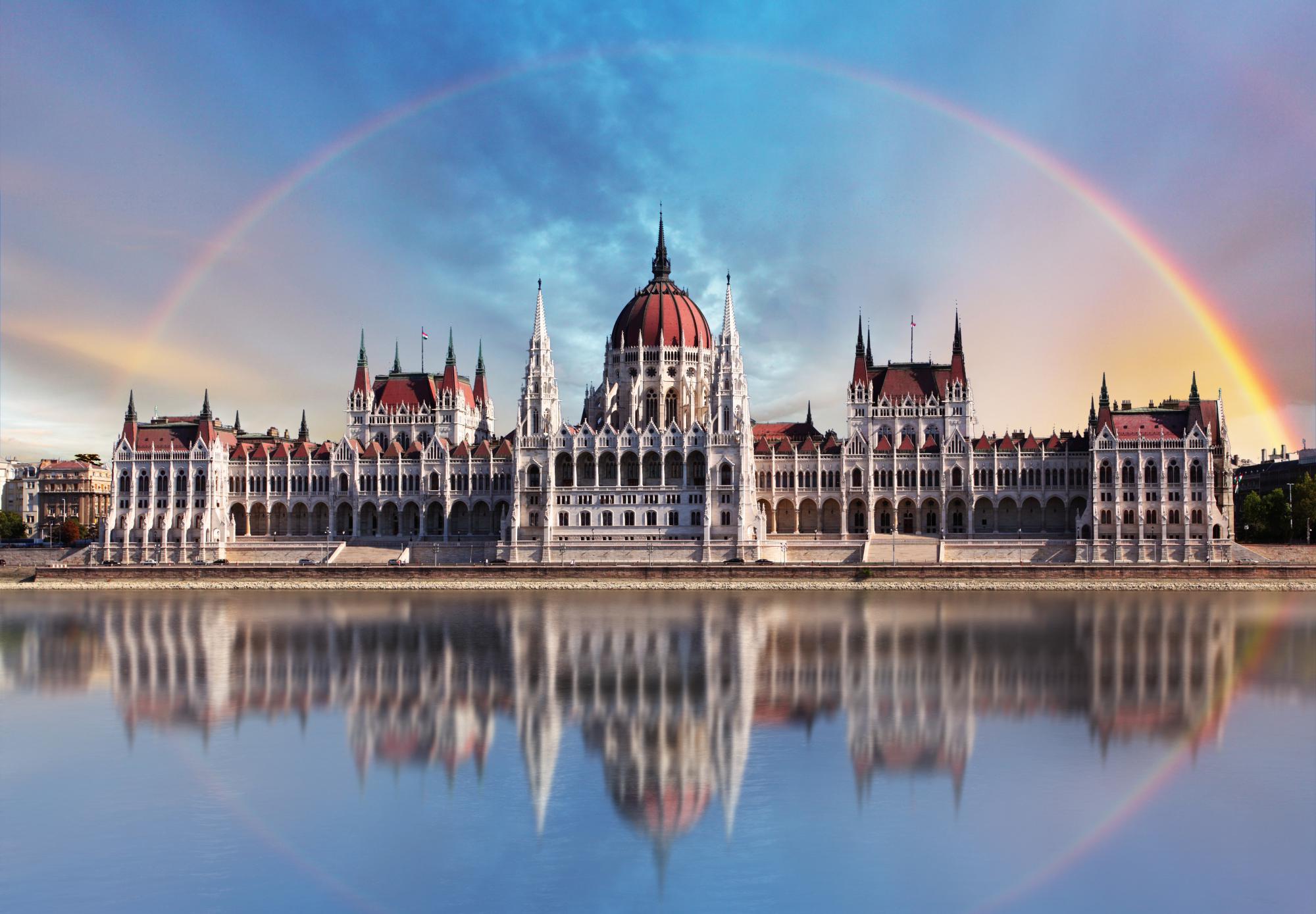 Budapest Parliament Building | Complete City Guides Budapest ...