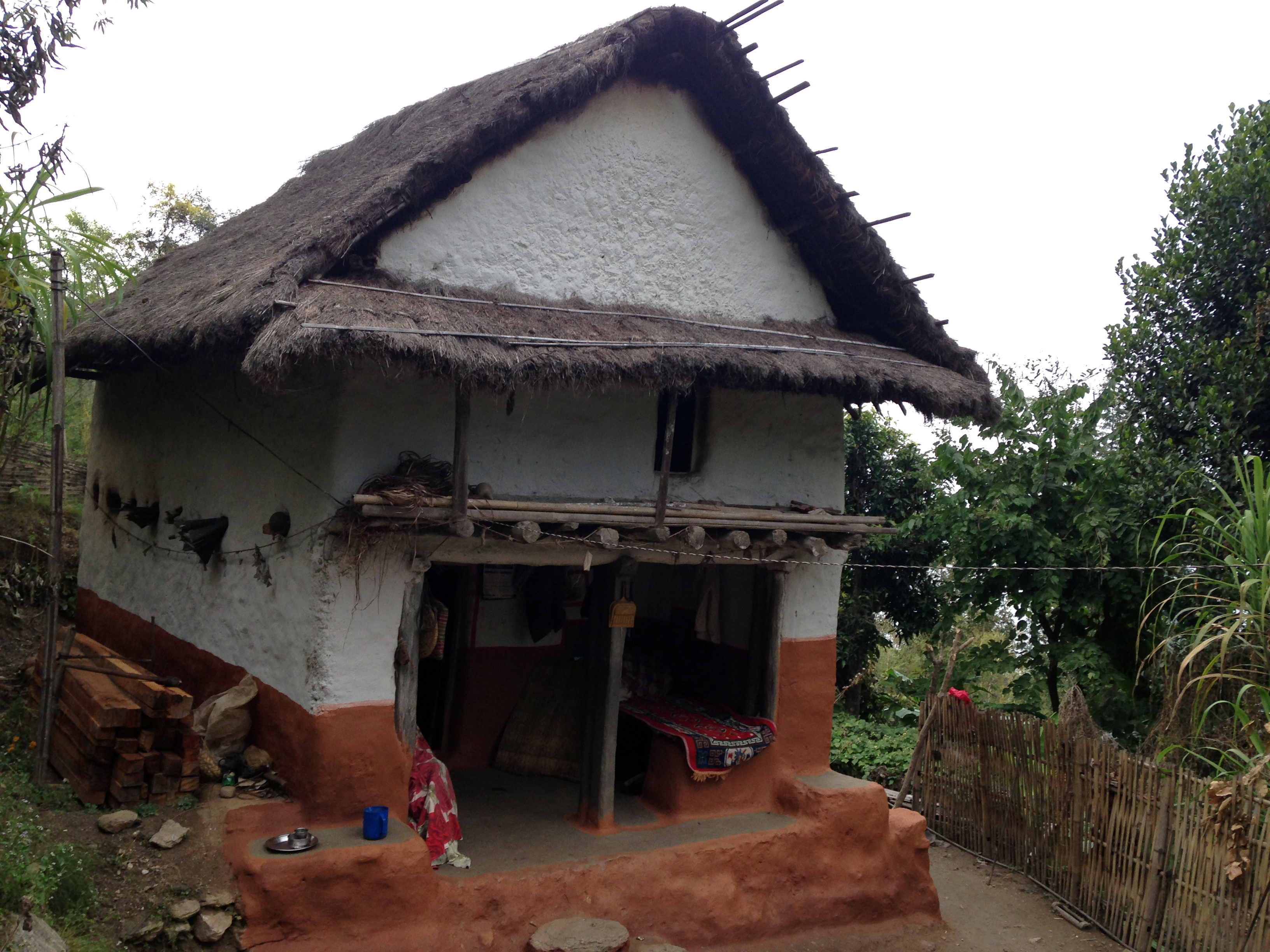 File:Nepali hut.JPG - Wikimedia Commons