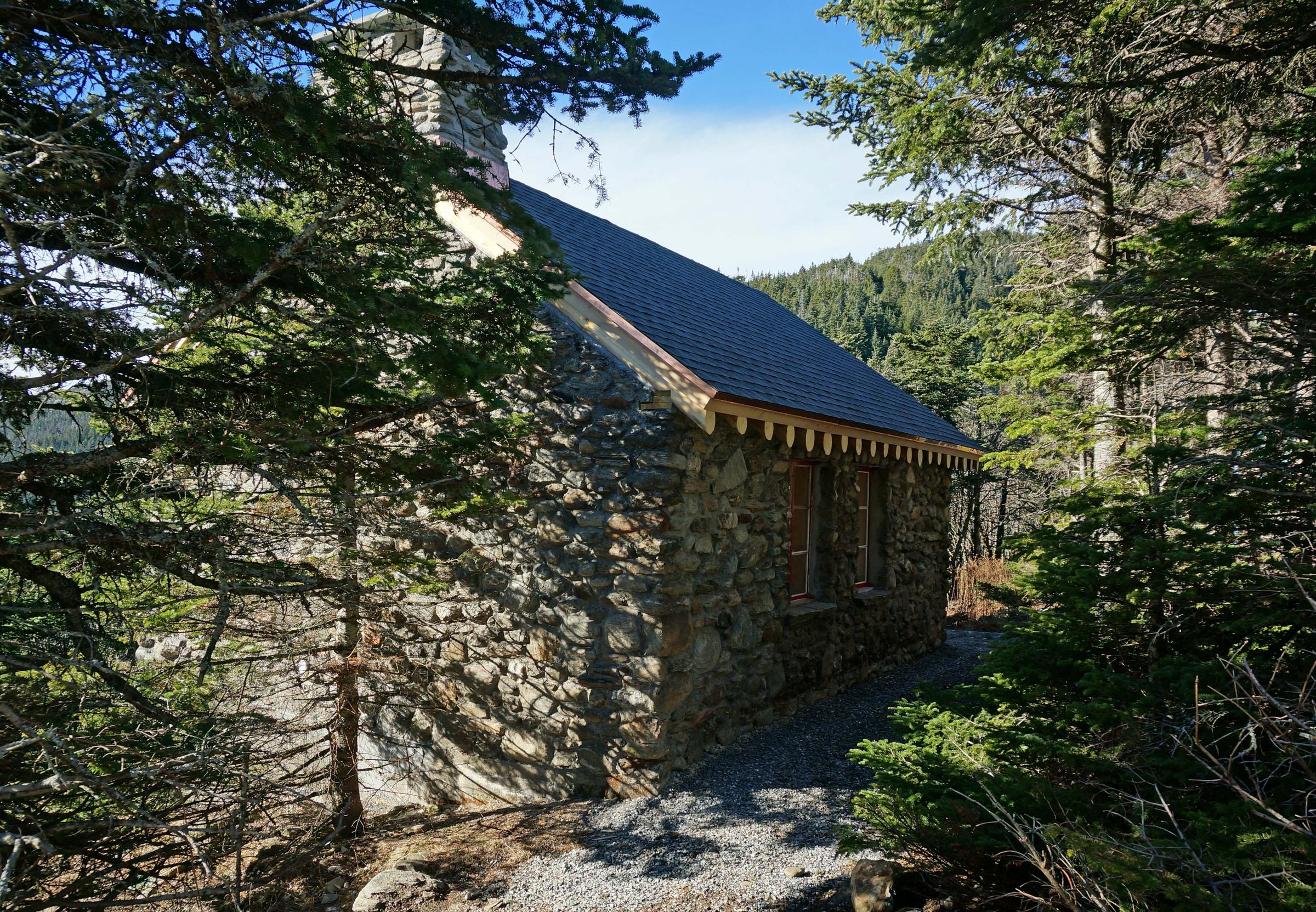 The Mt. Mansfield Stone Hut Is Rebuilt, And Already Booked For ...