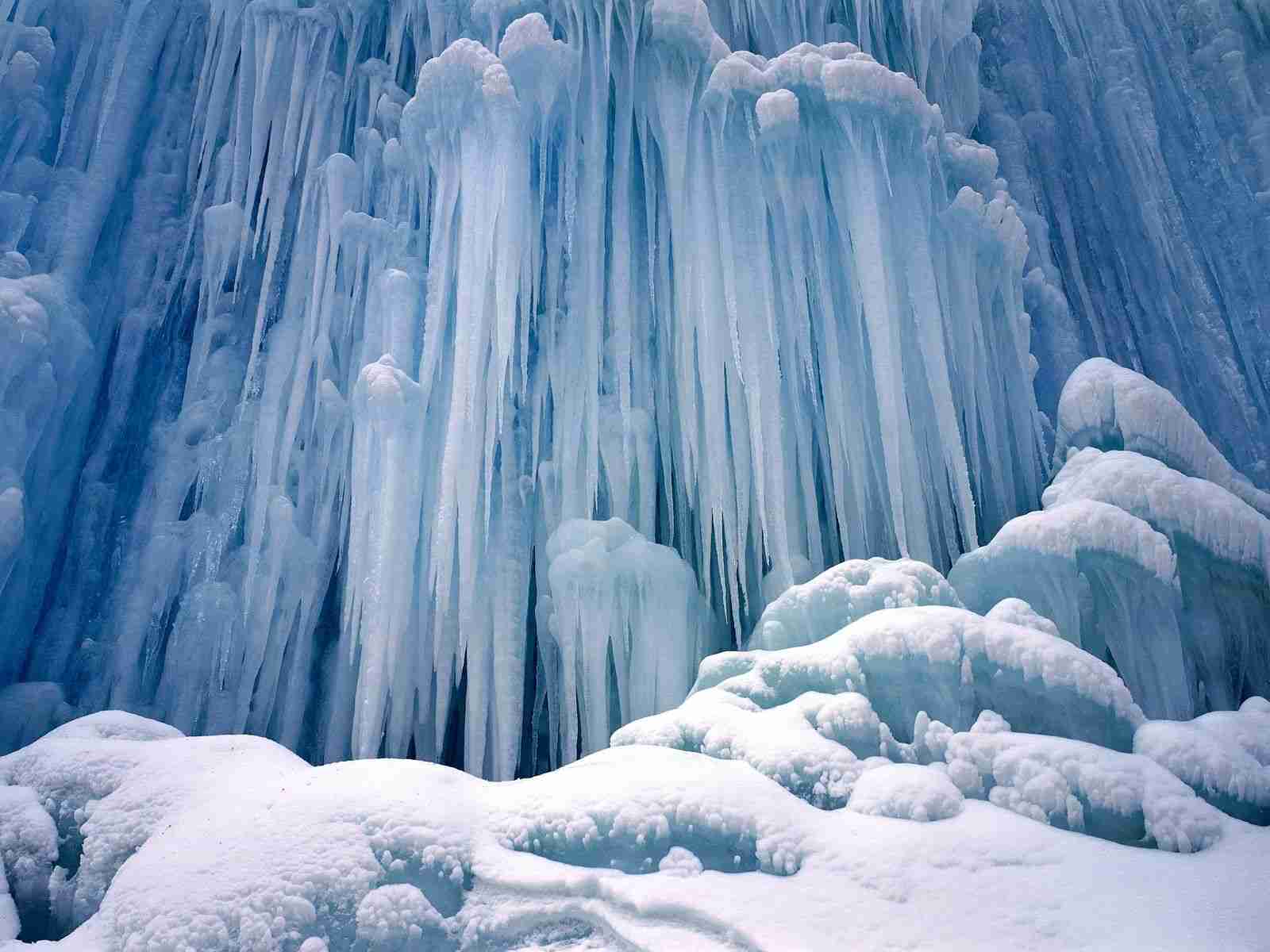 12 Magical Ice And Snow Formations That Are Almost Too Beautiful To ...