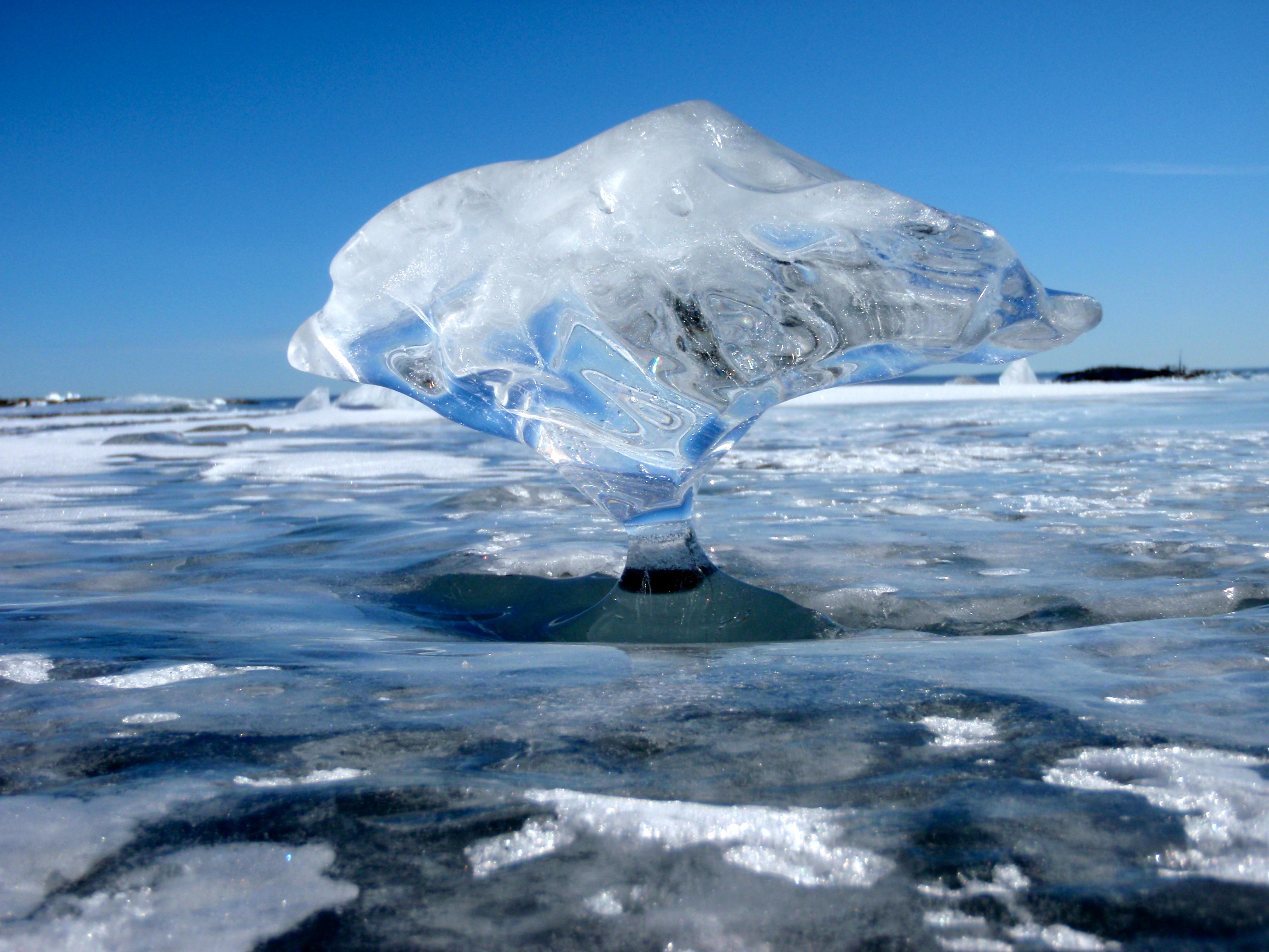 Ice formation on Lake Superior [3968x2976] : GreatLakesPics